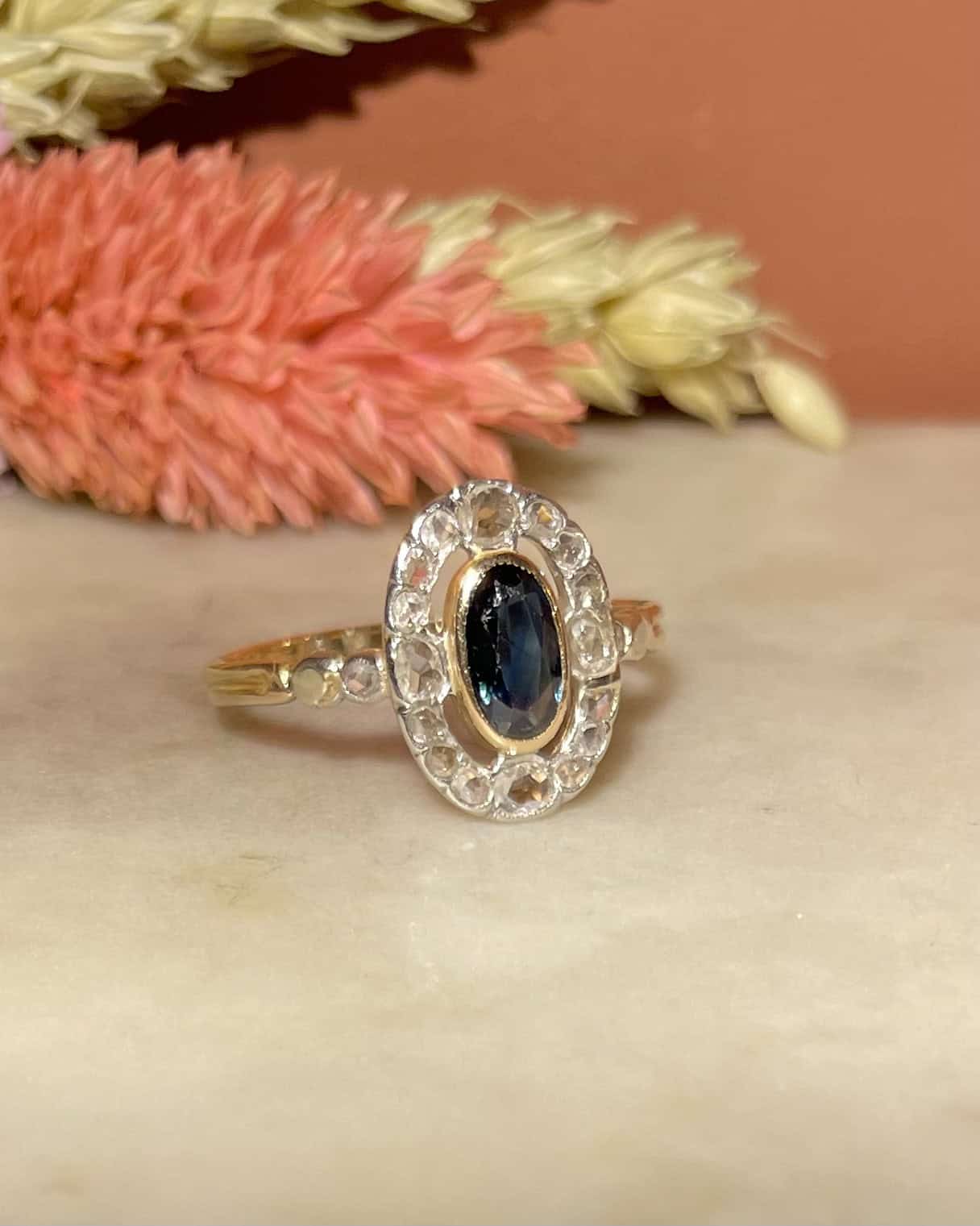 Bague Marguerite Saphir 0.55 carat & Diamants "Elise" - Elliade Paris