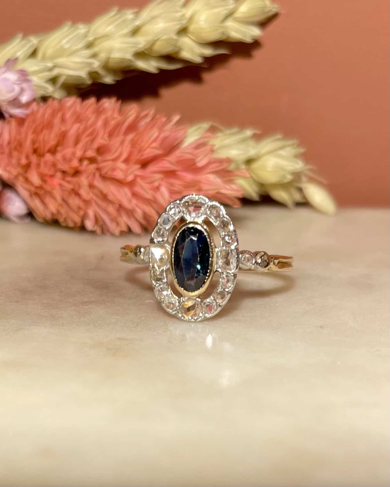 Bague Marguerite Saphir 0.55 carat & Diamants "Elise" - Elliade Paris