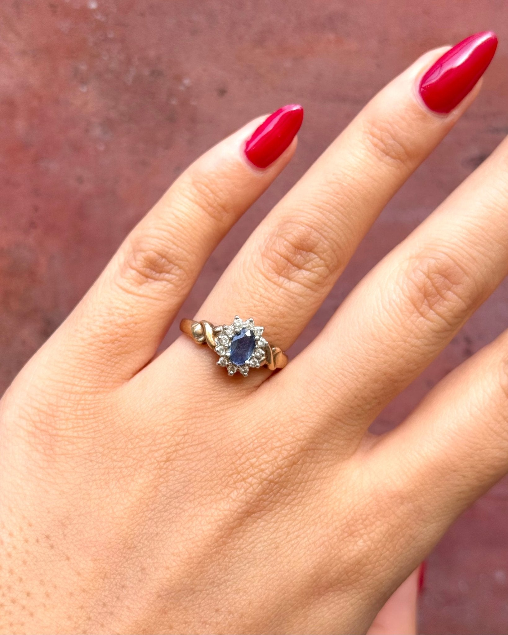 Bague Marguerite Saphir 0.55 carat & Diamants "Sonia" - Elliade Paris