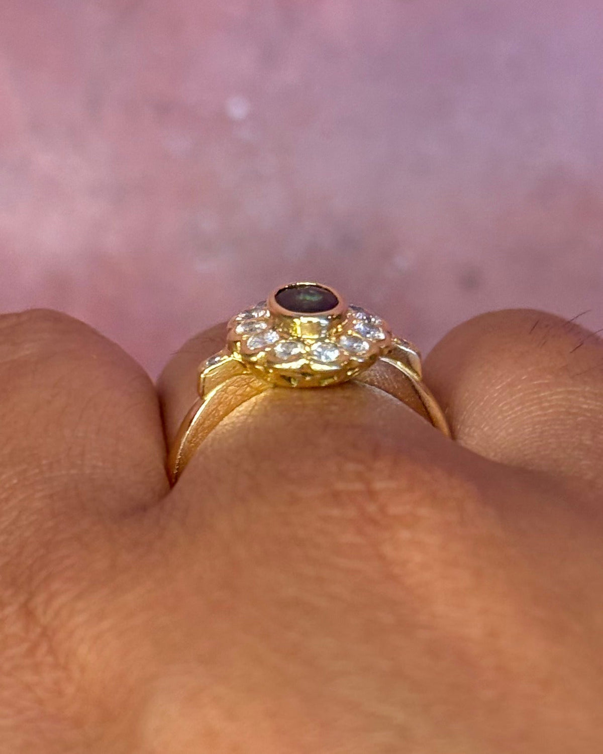 Bague Marguerite Saphir 0.60 carat & Diamants 0.39 carat 5.34g "Edith" - Elliade Paris