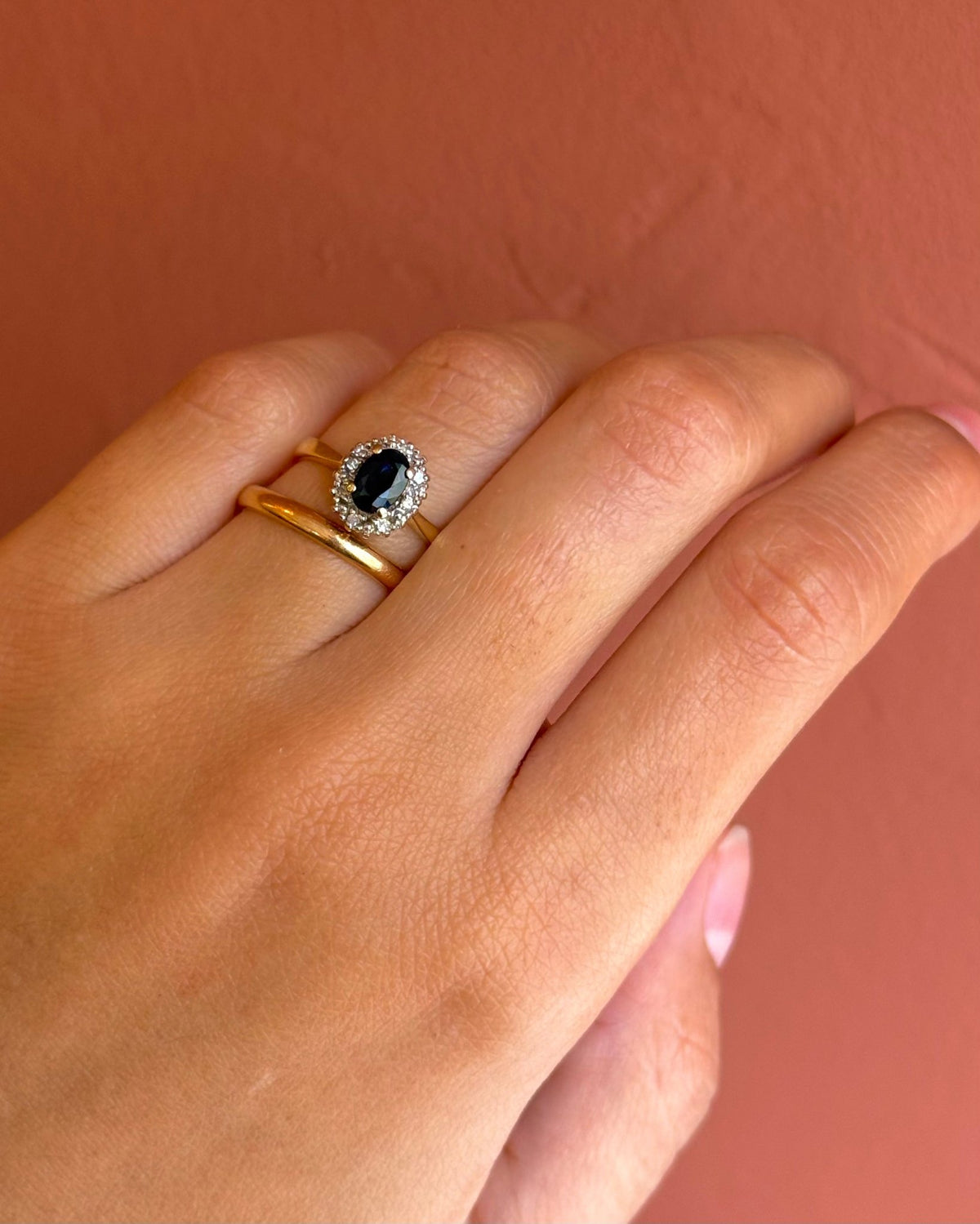 Bague Marguerite Saphir 0.69 carat & Diamants 0.70 carat "Estelle" - Elliade Paris