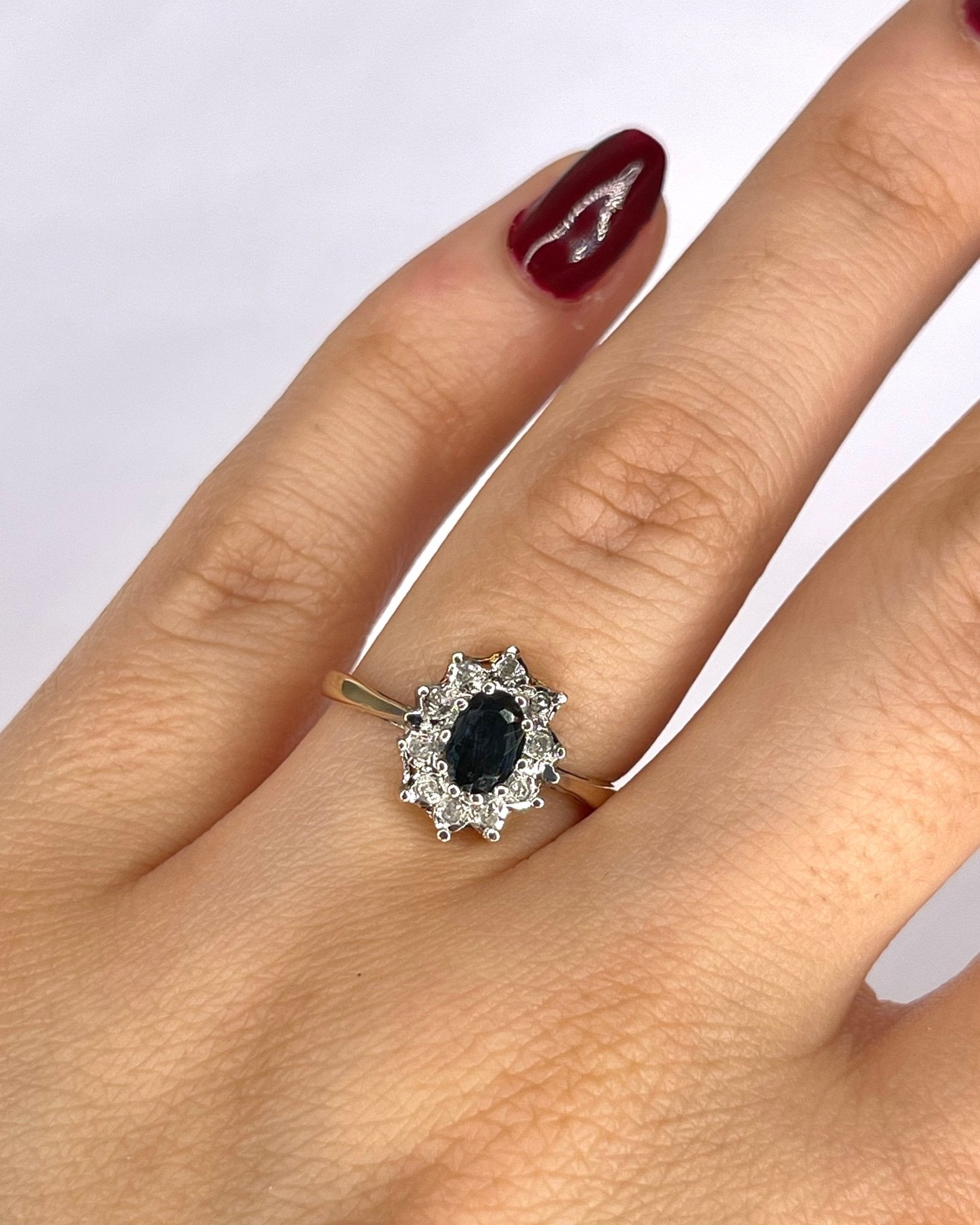 Bague Marguerite Saphir 0.75 carat & Diamants "Sandra" - Elliade Paris