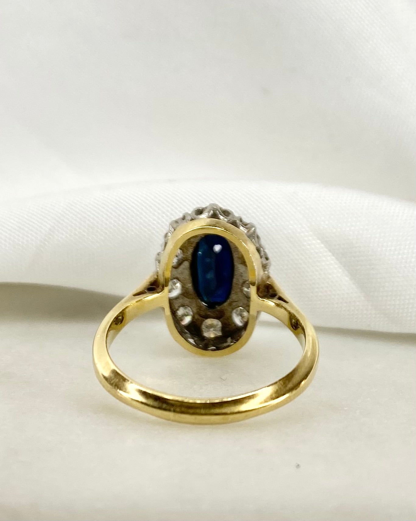 Bague Marguerite Saphir 0.82 carat & Diamants 0.30 carat "Laurine" - Elliade Paris