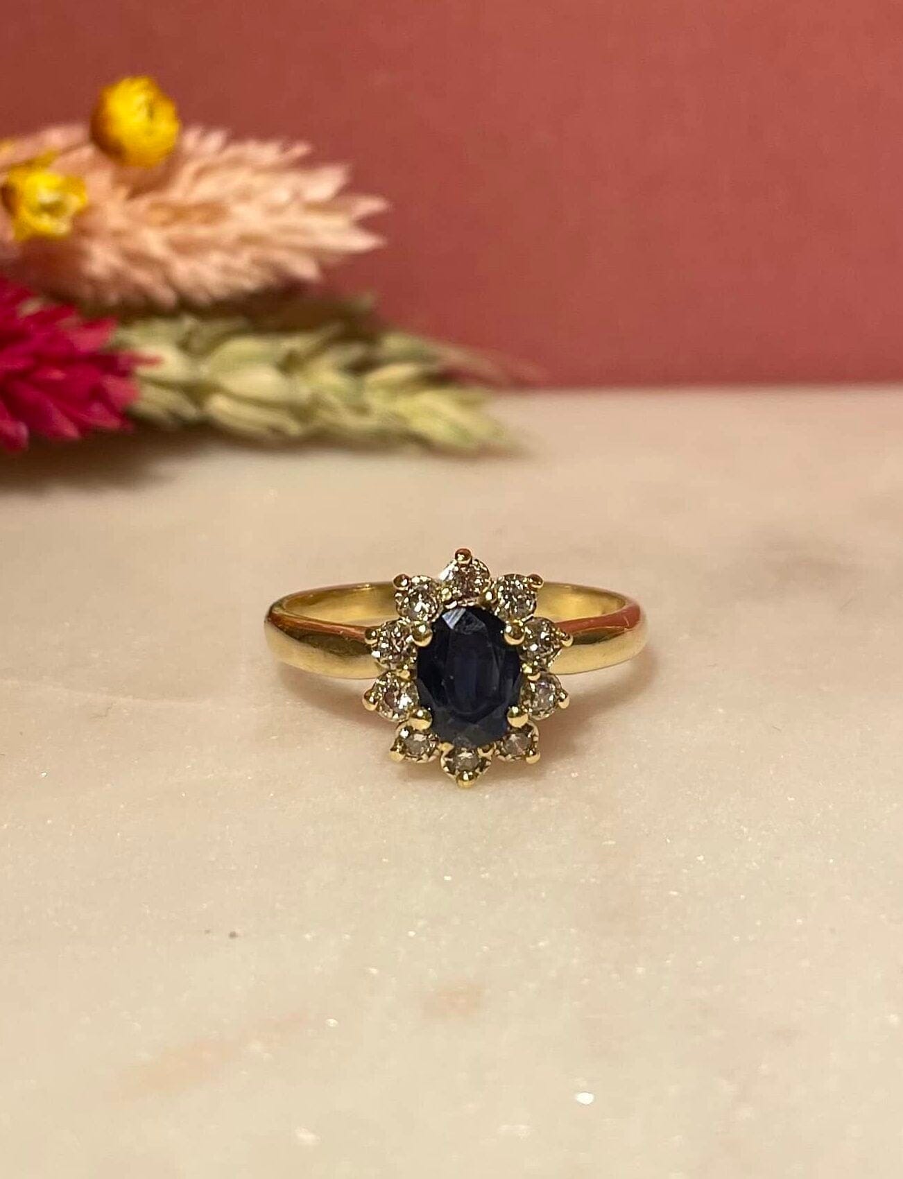 Bague Marguerite Saphir 0.83 Carat & Diamants "Angélina" - Elliade Paris