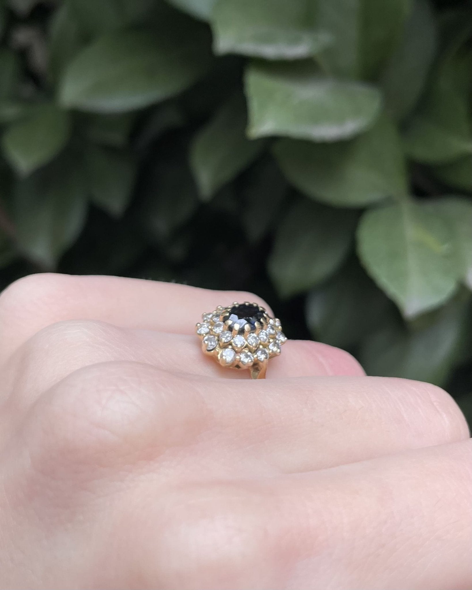 Bague Marguerite Saphir 1 Carat & 24 Diamants "Alysse" - Elliade Paris