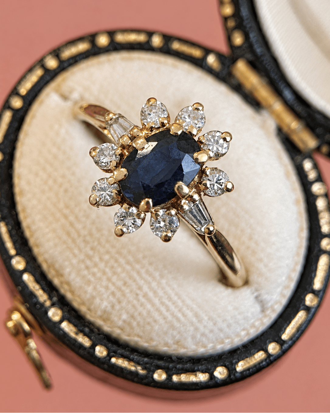 Bague Marguerite Saphir 1 carat & Diamants 0.33 carat "Meredith" - Elliade Paris