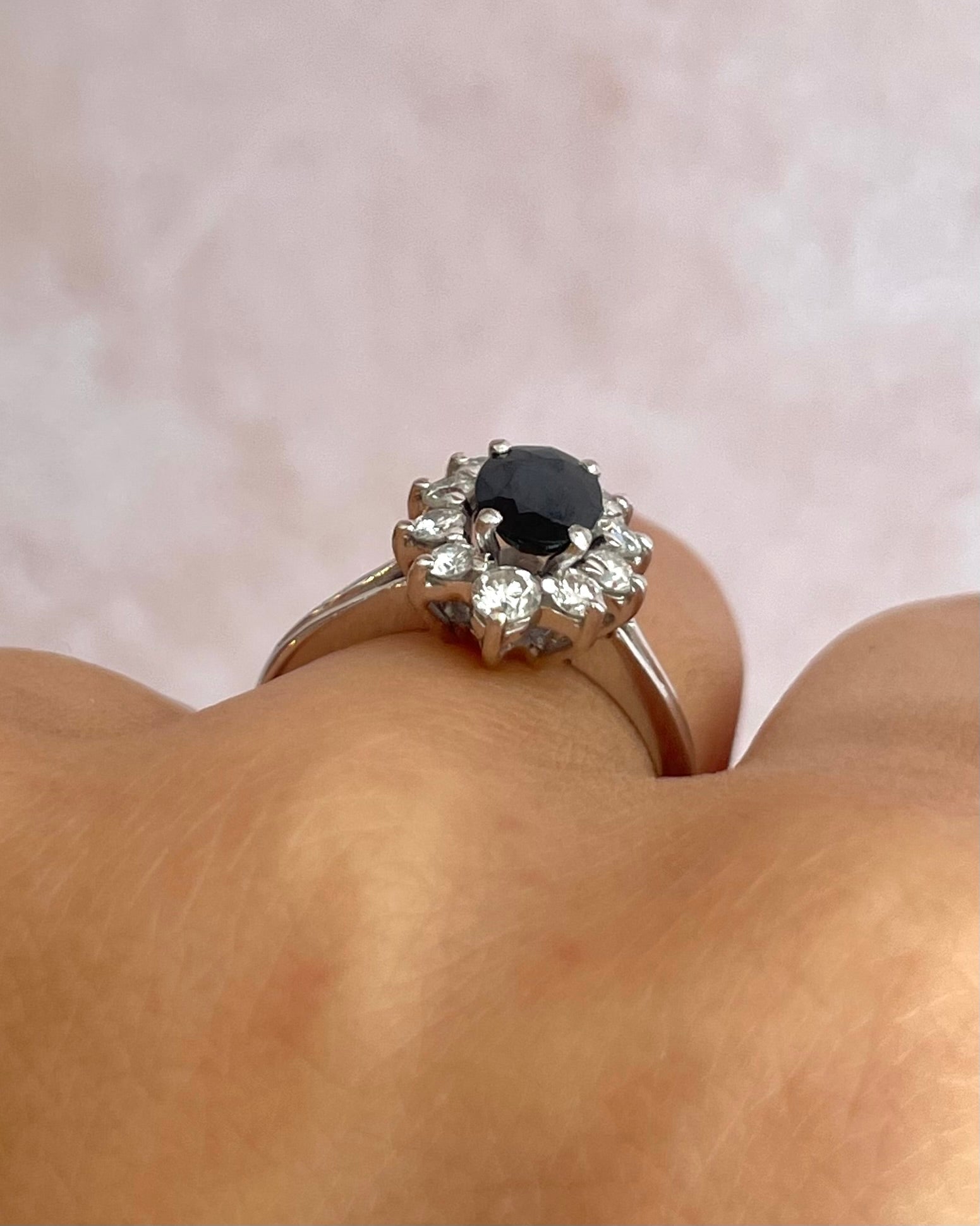 Bague Marguerite Saphir 1 carat & Diamants 0.48 carat "Gaia" - Elliade Paris