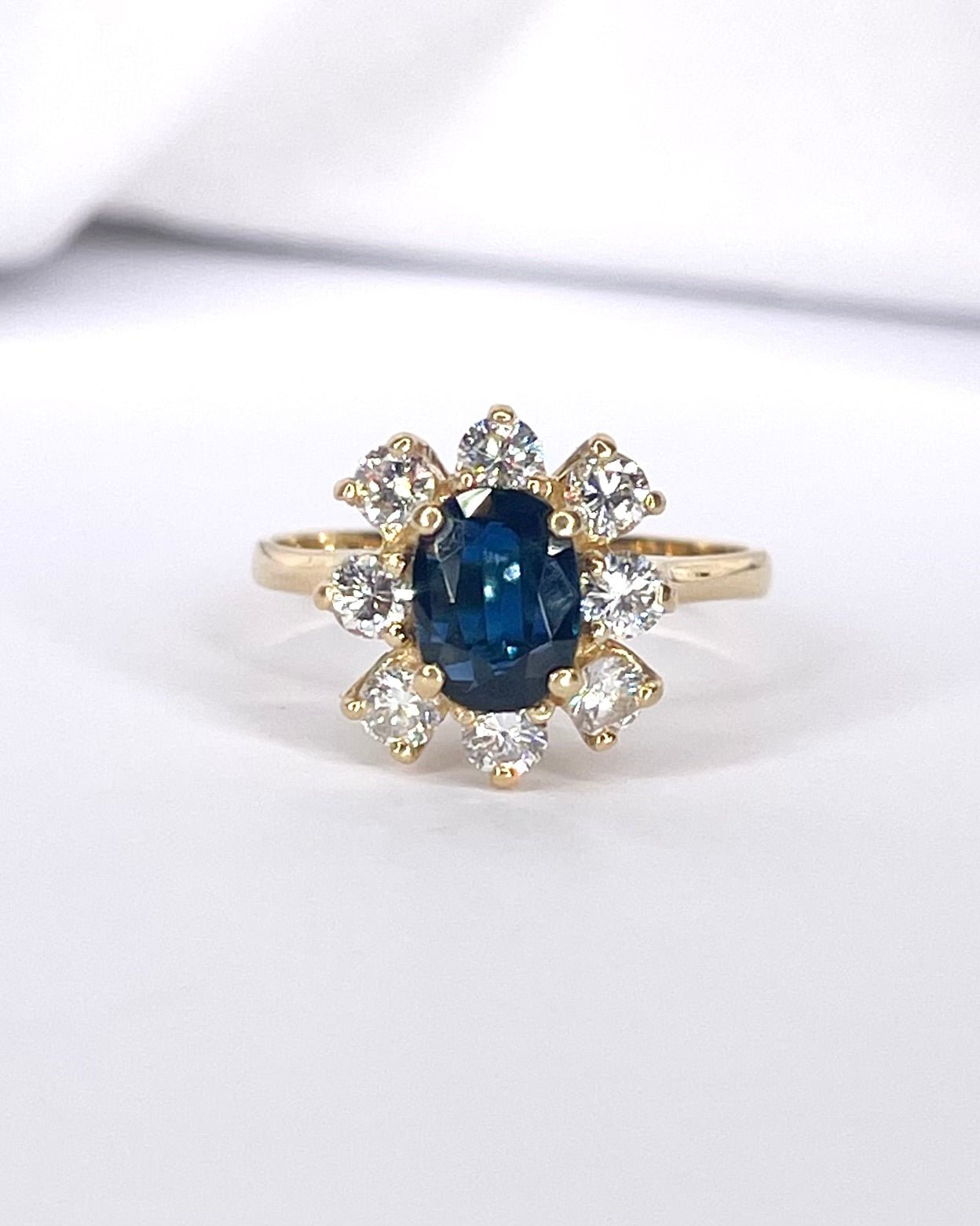 Bague Marguerite Saphir 1 carat & Diamants 0.56 carat "Dilara" - Elliade Paris