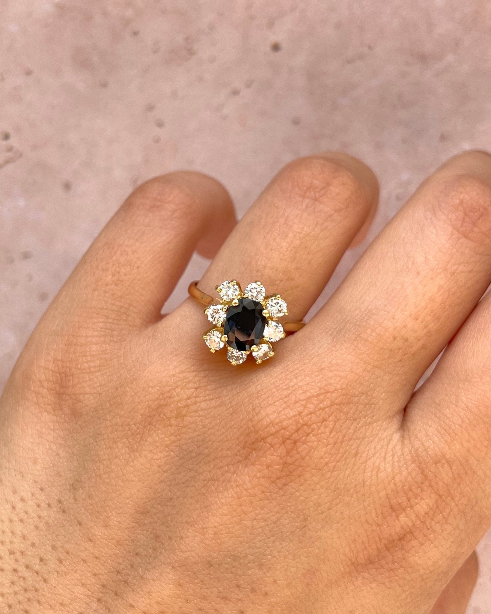 Bague Marguerite Saphir 1 carat & Diamants 0.56 carat "Dilara" - Elliade Paris