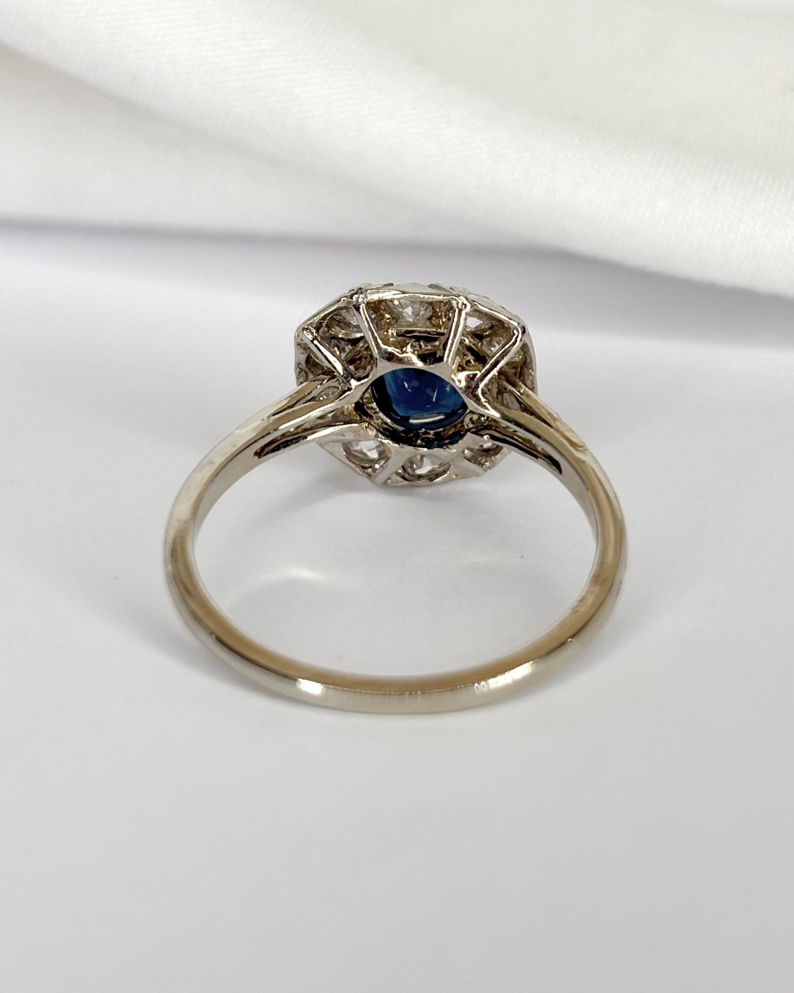 Bague Marguerite Saphir 1 carat & Diamants 0.65 carat "Lavigna" - Elliade Paris