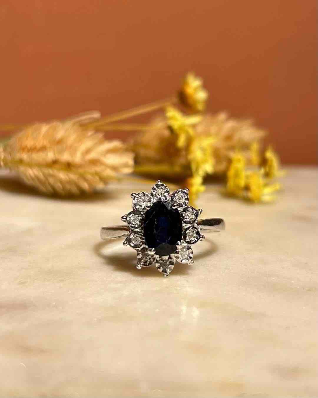 Bague Marguerite Saphir 1 carat & Diamants "Alexia" - Elliade Paris