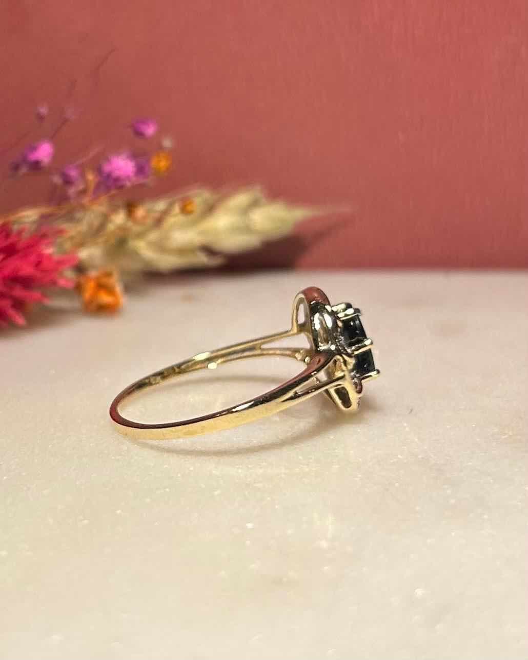 Bague Marguerite Saphir 1 carat & Diamants "Elda" - Elliade Paris