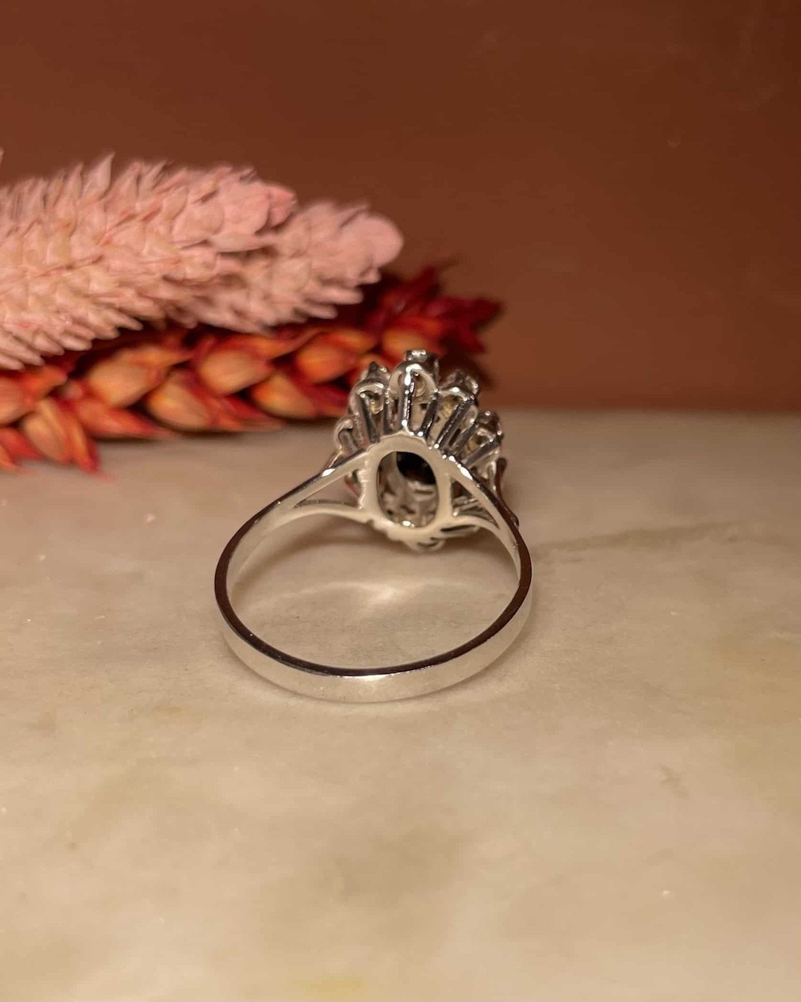 Bague Marguerite Saphir & 10 Diamants "Malizia" - Elliade Paris