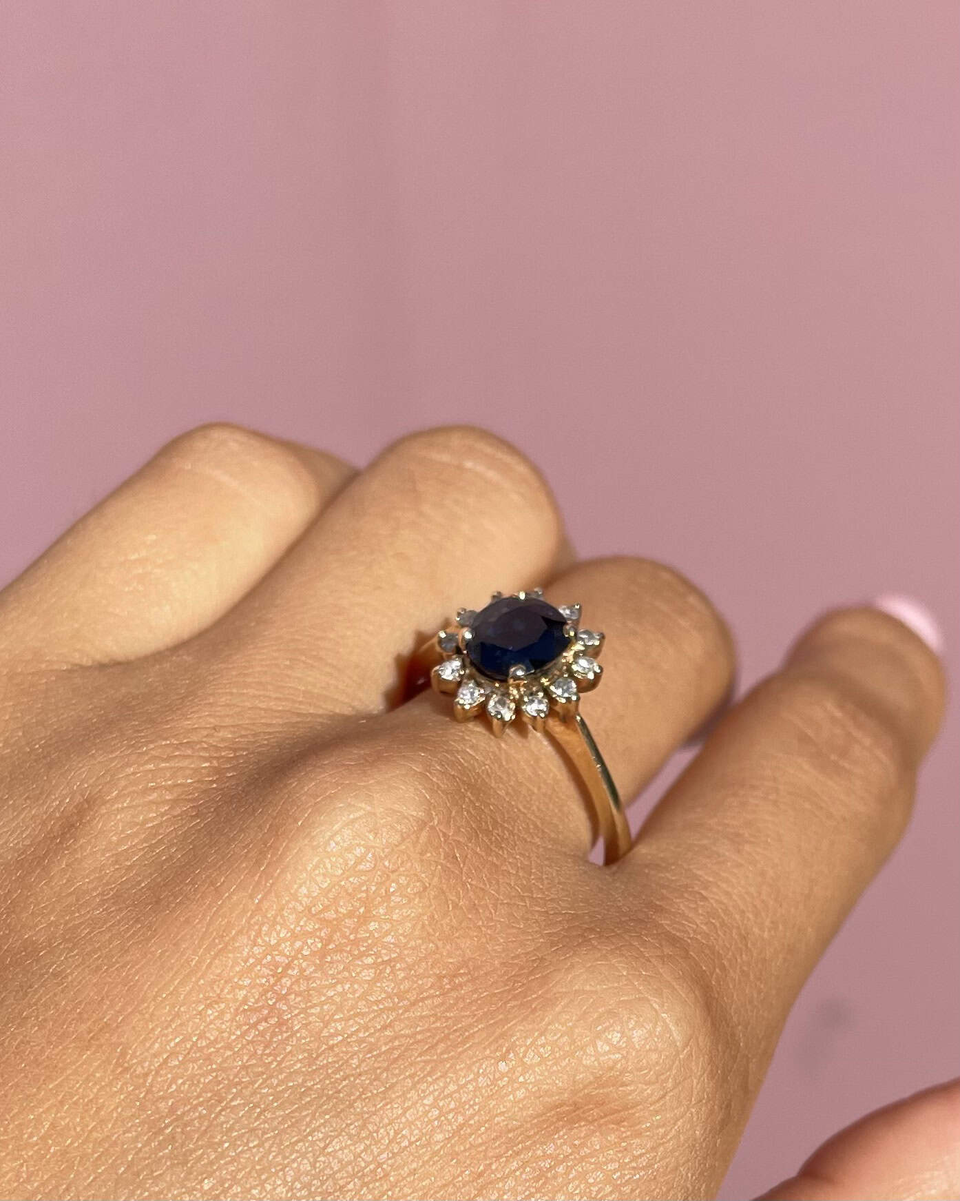 Bague Marguerite Saphir 1.10 carat & Diamants "Malorie" - Elliade Paris