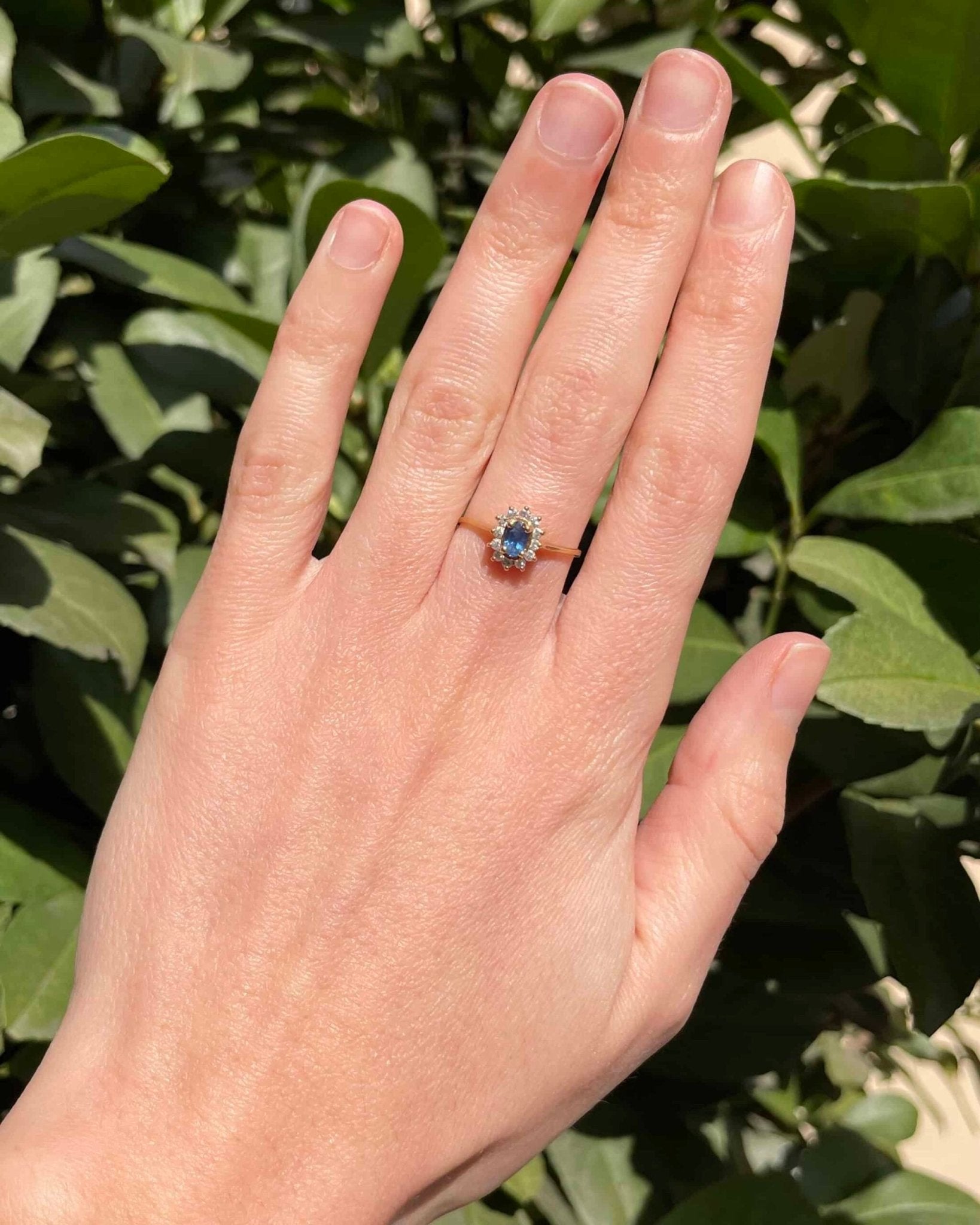 Bague Marguerite Saphir & 12 Diamants "Livenna" - Elliade Paris
