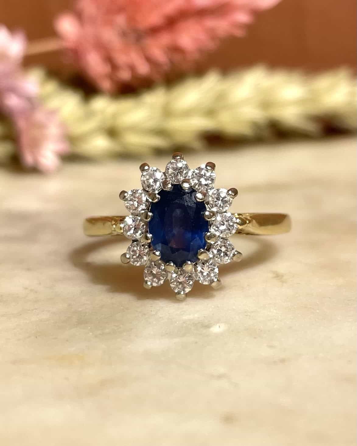 Bague Marguerite Saphir 1.20 carat & Diamants "Méryle" - Elliade Paris