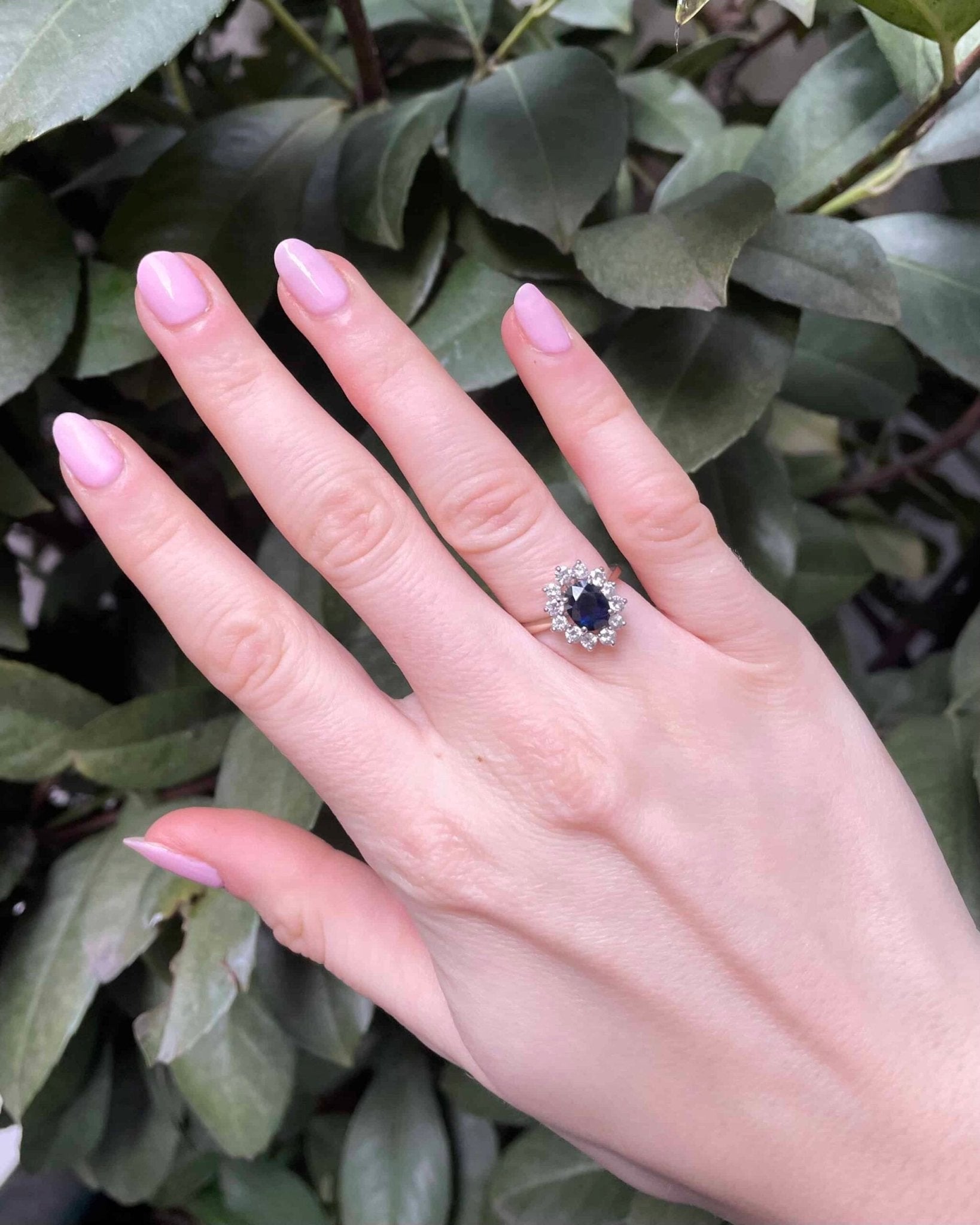 Bague Marguerite Saphir 1.20 Carat & Diamants "Solene" - Elliade Paris