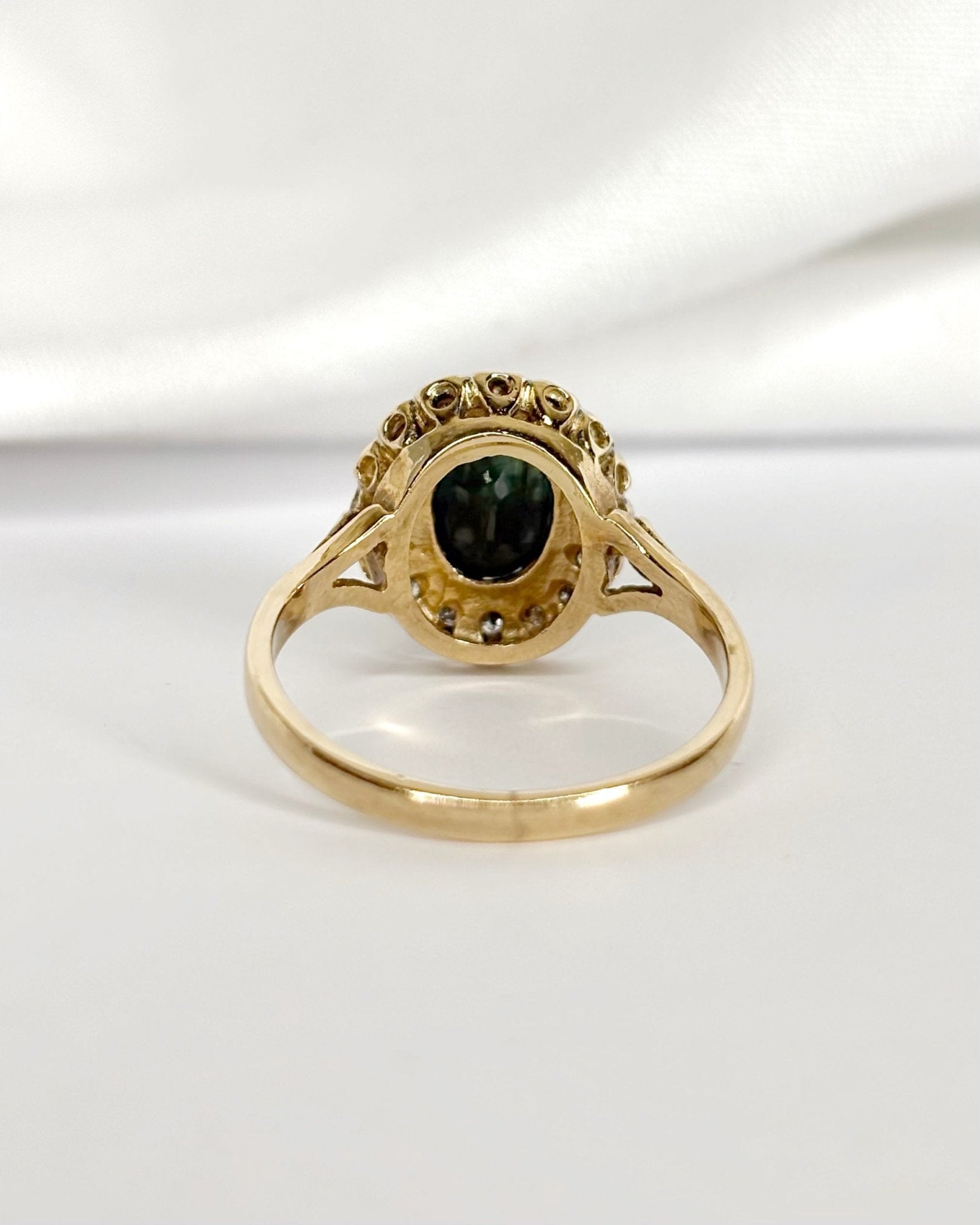 Bague Marguerite Saphir 1.40 carat & Diamants "Mihaela" - Elliade Paris