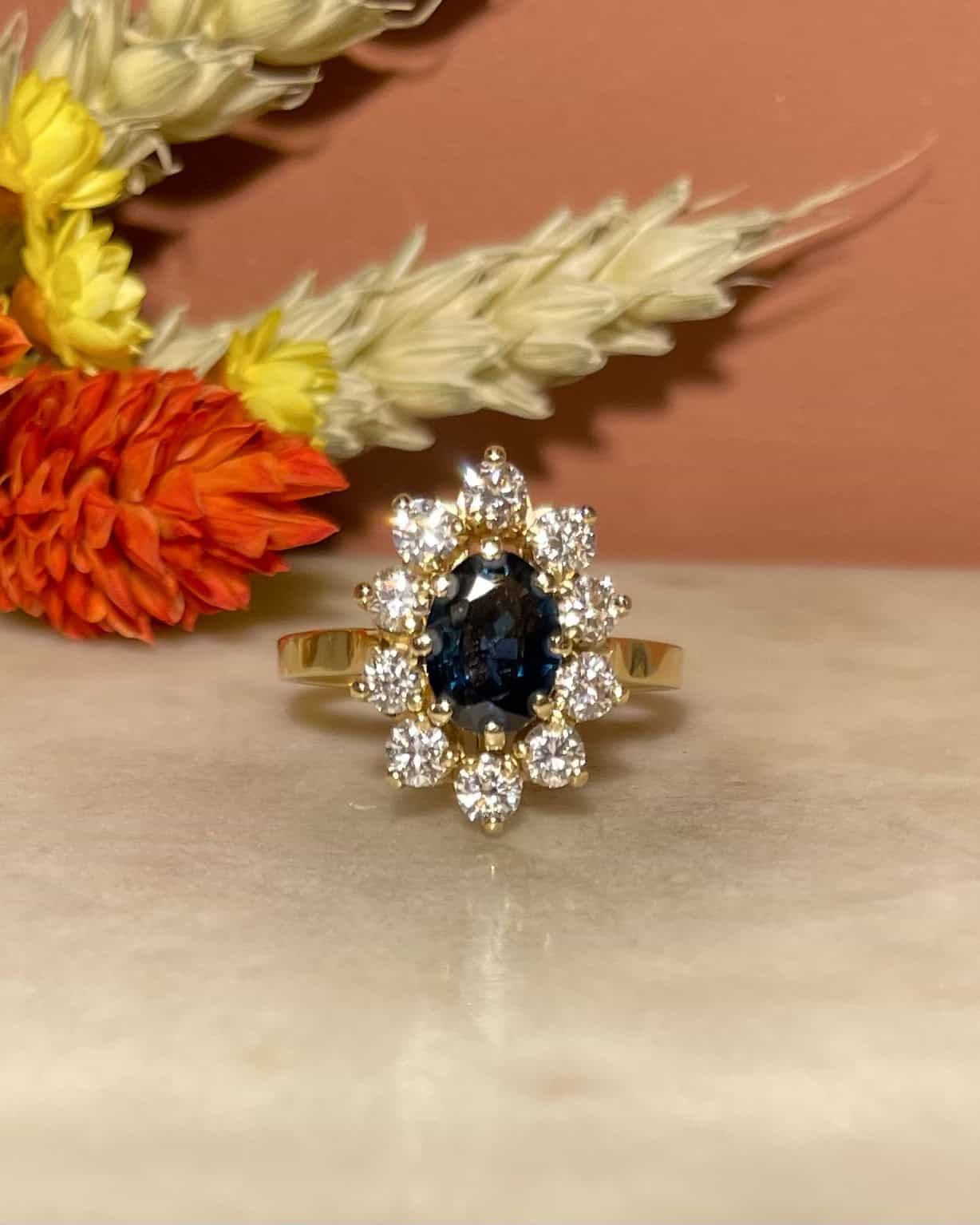 Bague Marguerite Saphir 1.60 carat & Diamants "Aurore" - Elliade Paris