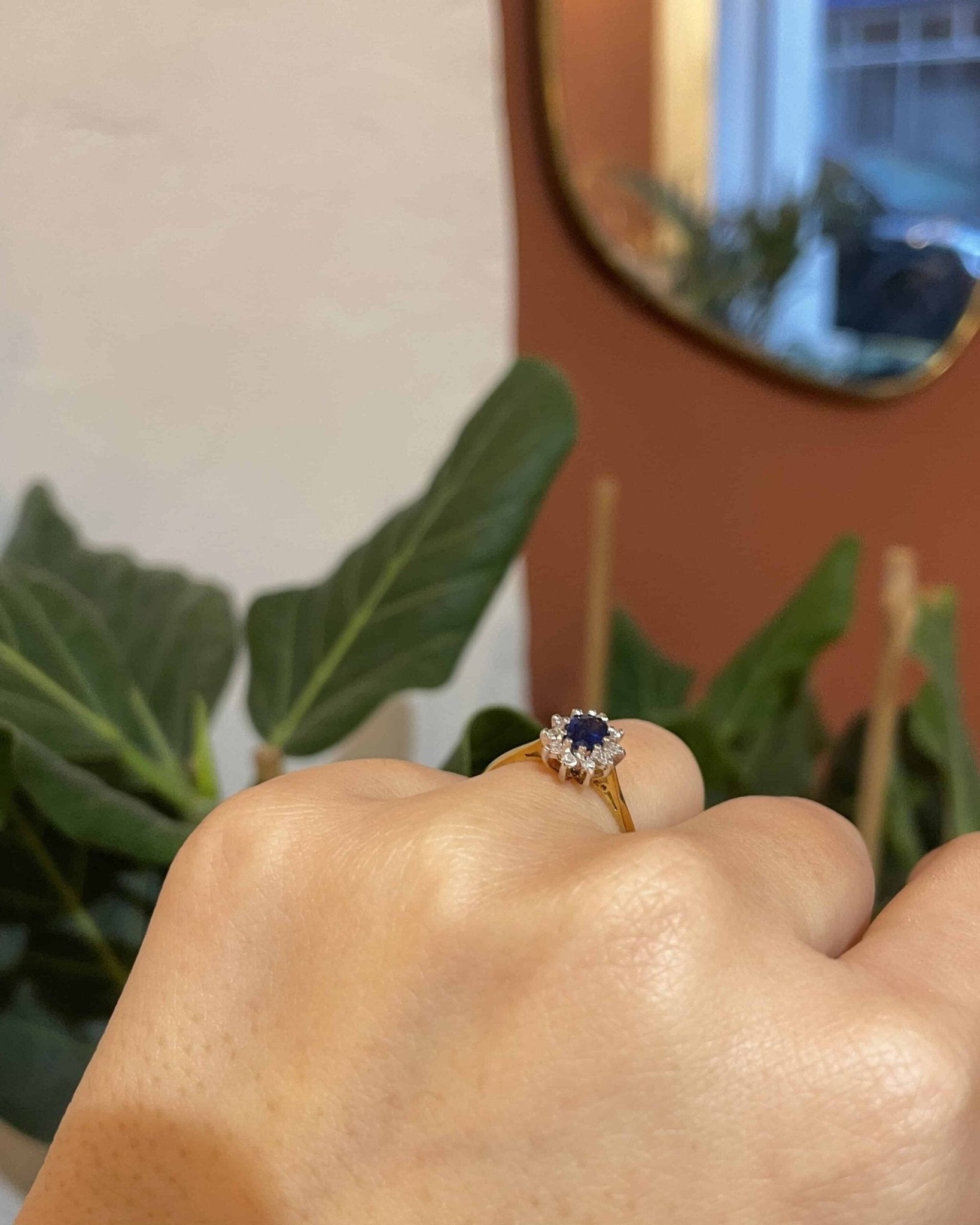 Bague Marguerite Saphir 1.85 Carat & Diamants "Bamia" - Elliade Paris