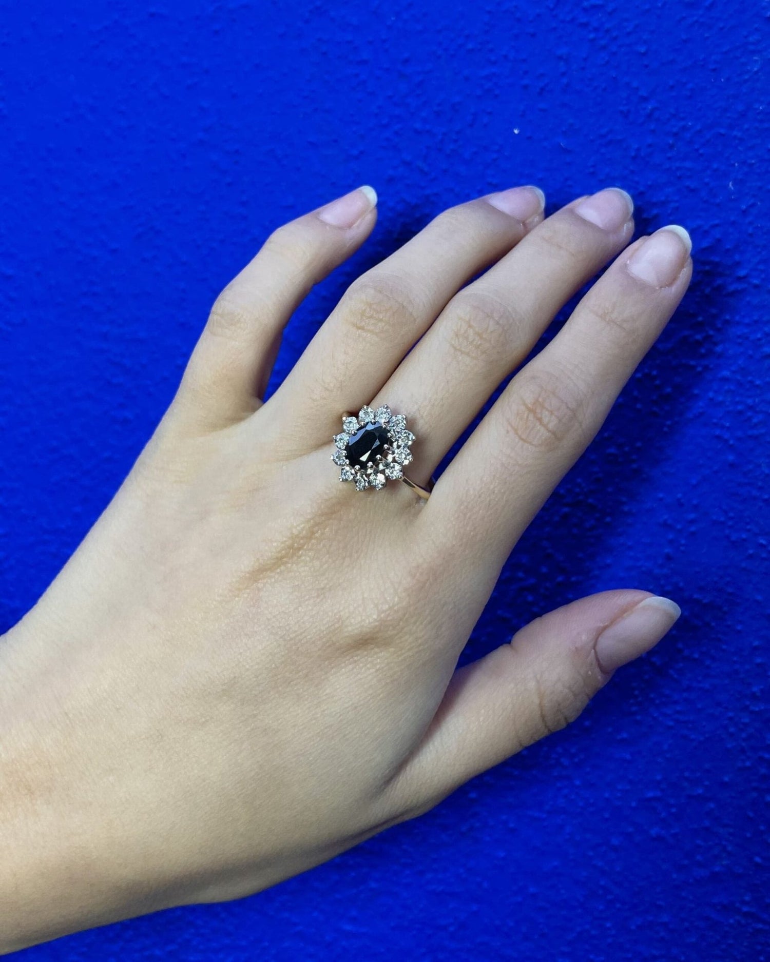 Bague Marguerite Saphir 2 carats & Diamants "Alexa" - Elliade Paris