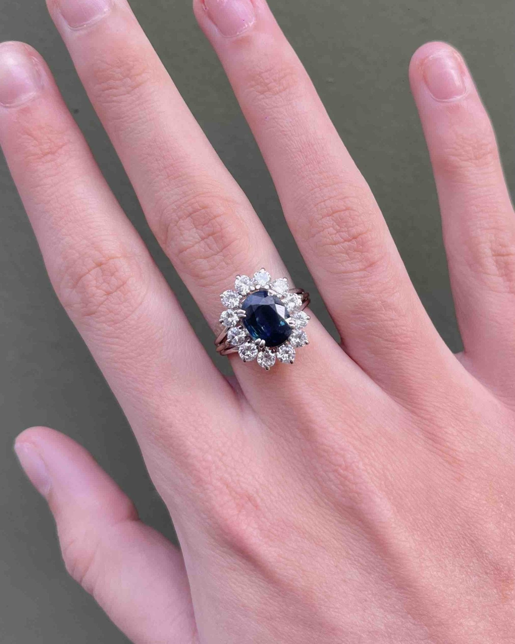 Bague Marguerite Saphir 3 carats & Diamants "Murphey" - Elliade Paris