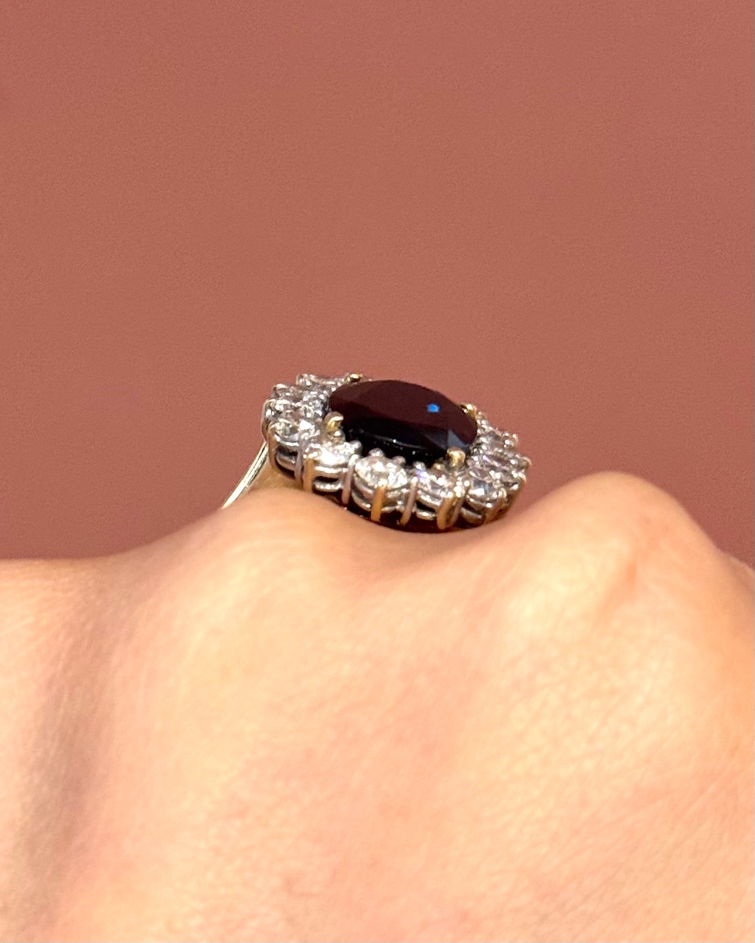 Bague Marguerite Saphir 5.60 carats & Diamants 1.12 carat 7,06g "Eleanore" - Elliade Paris