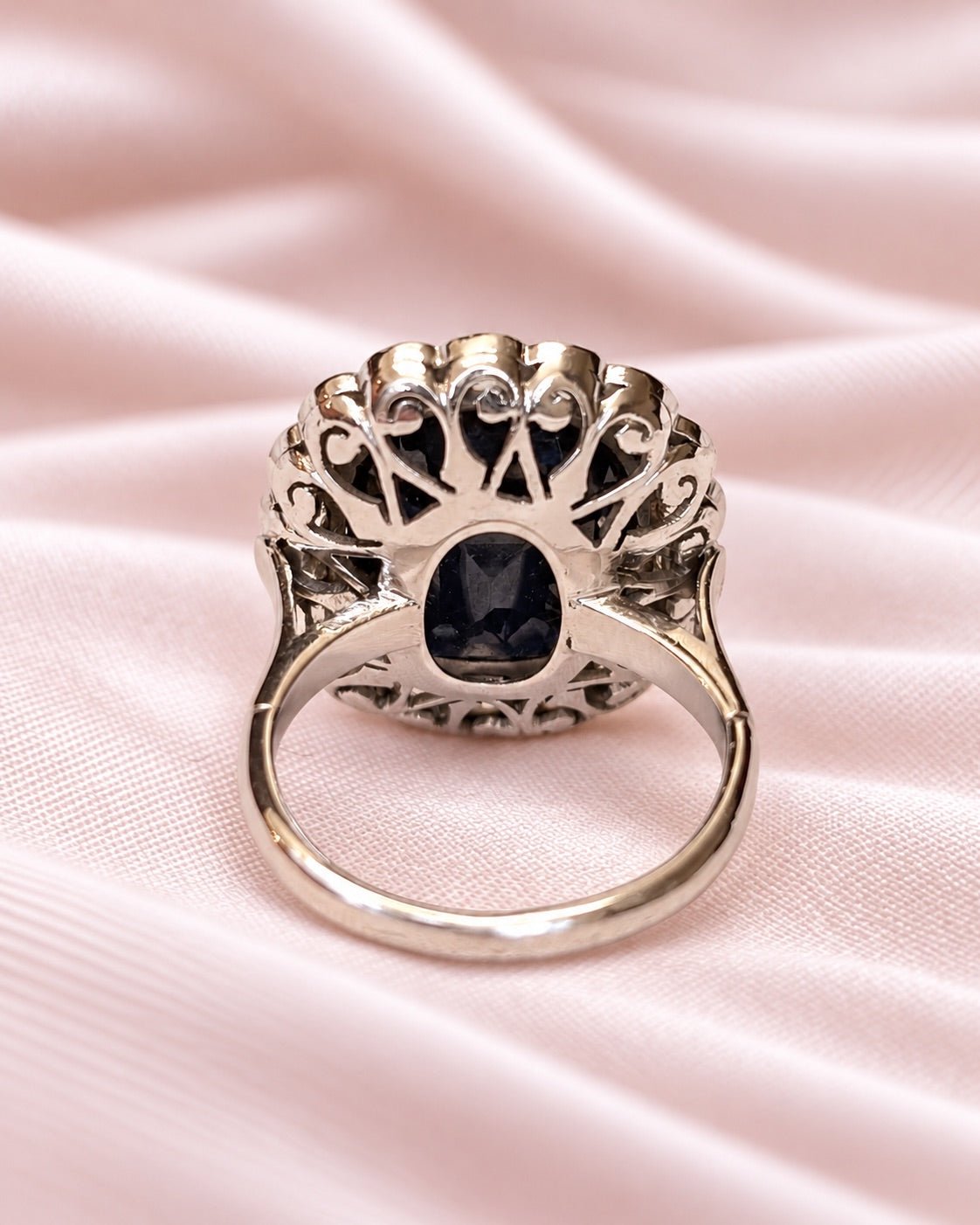 Bague Marguerite Saphir 9 carats & Diamants 0.72 carat "Elsa" - Elliade Paris