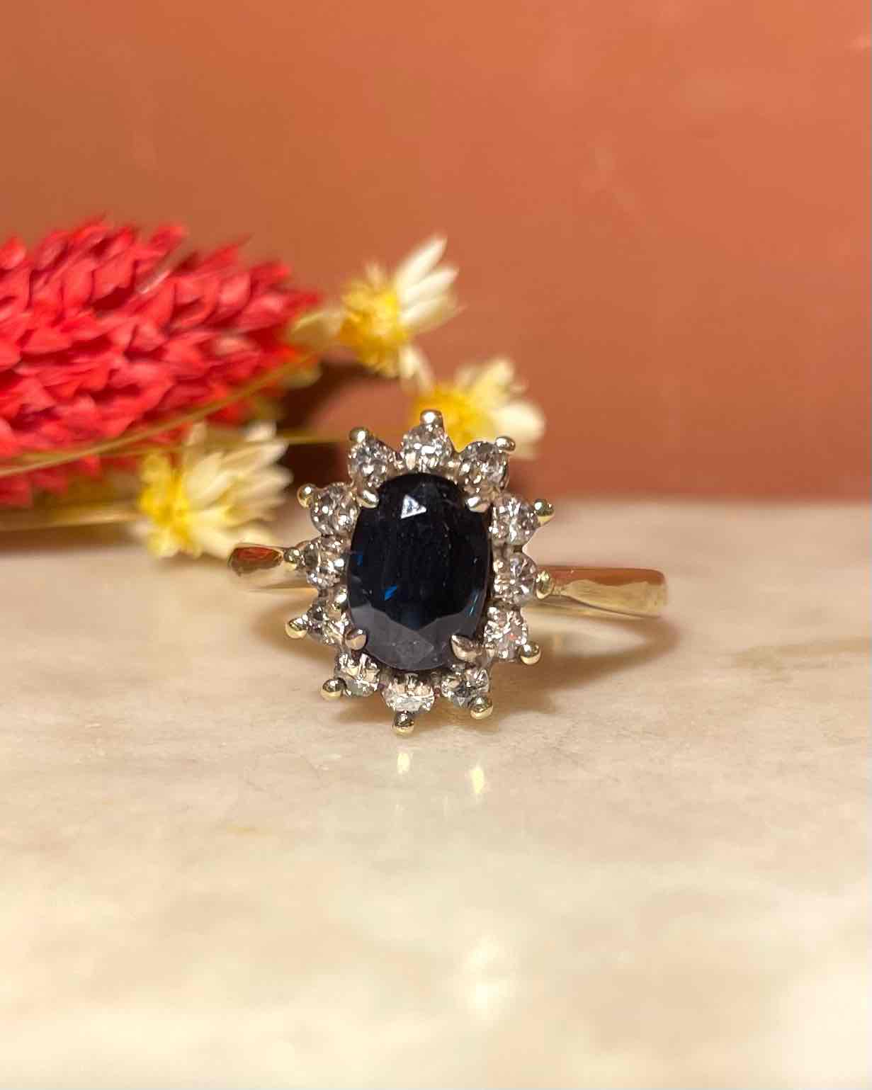 Bague Marguerite Saphir et 10 Diamants "Lucianne"