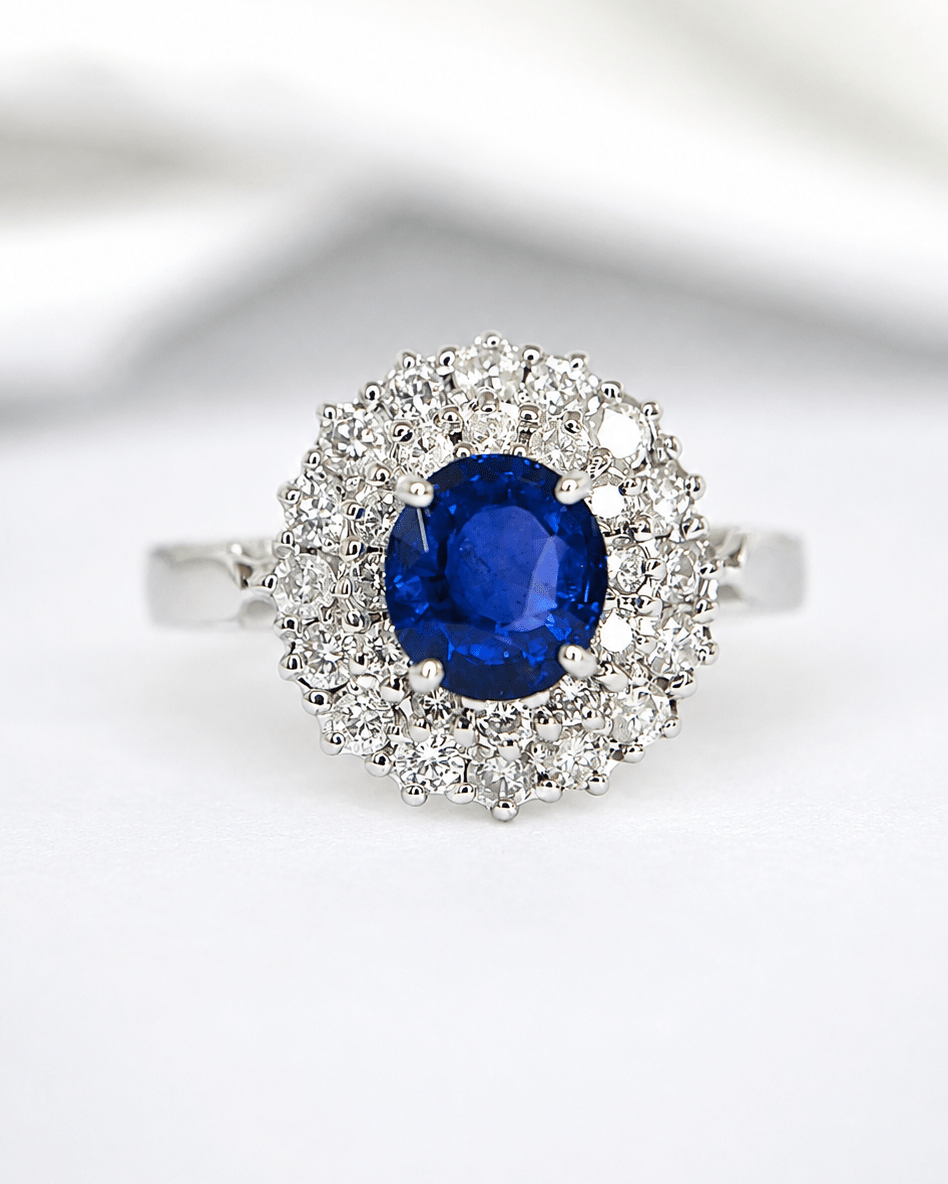 Bague Marguerite Saphir Ceylan 2.13 carats & Diamants 0.86 carat "Joaquin" - Elliade Paris