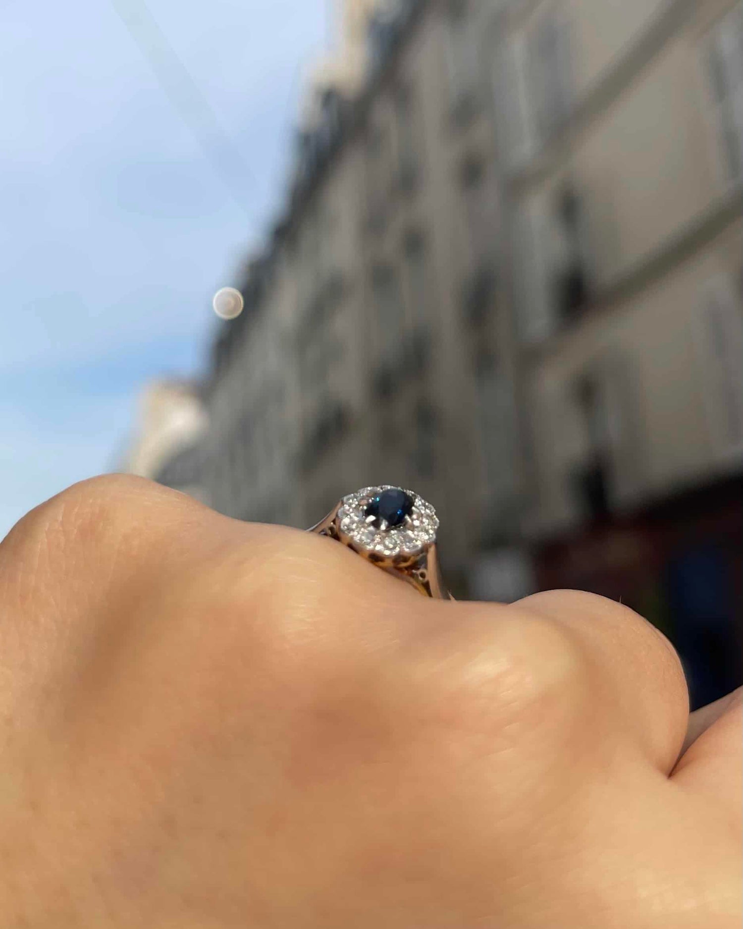Anillo "Myrtilla" con zafiros y diamantes
