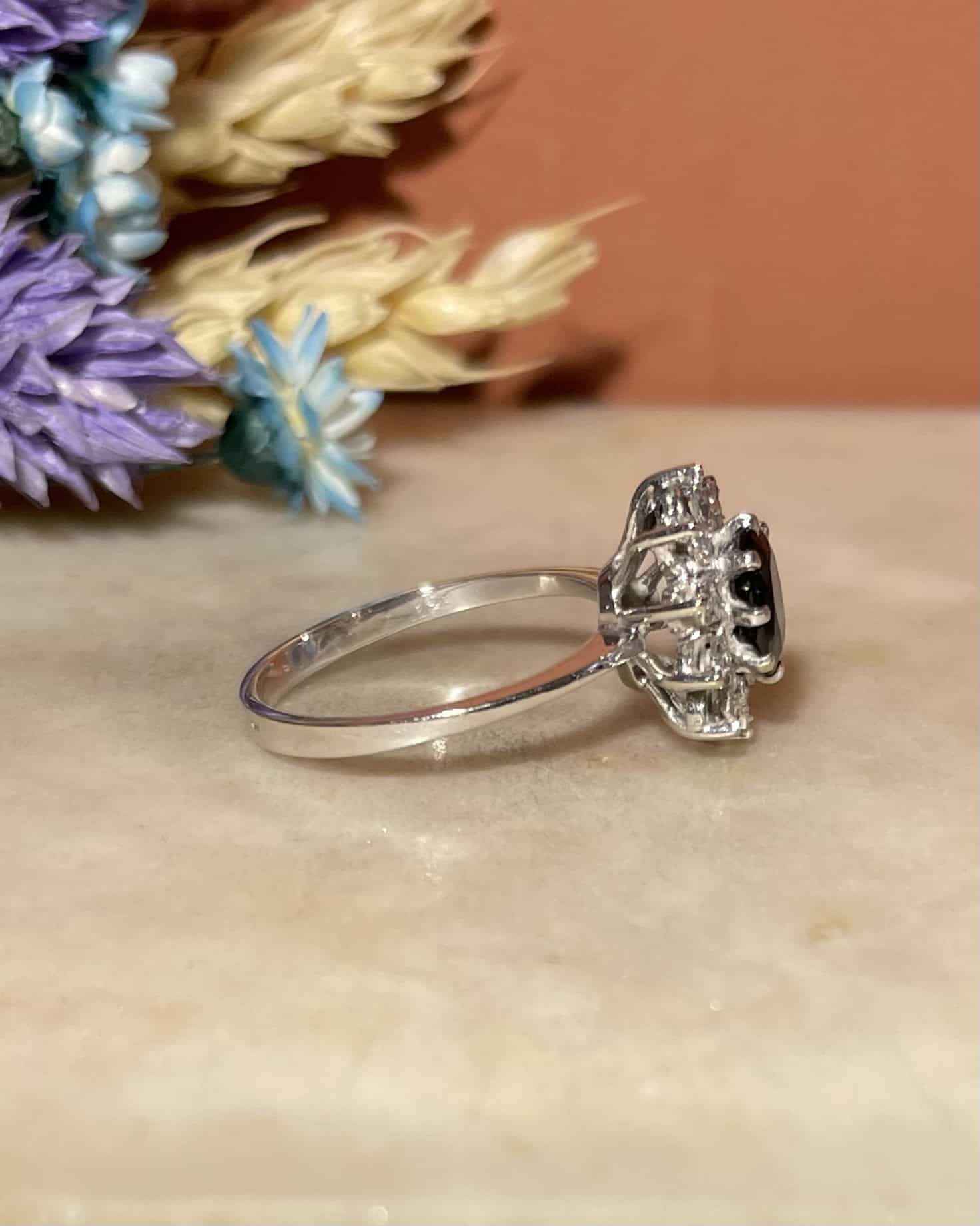 Bague Marguerite Saphir & Diamants "Agathe" - Elliade Paris