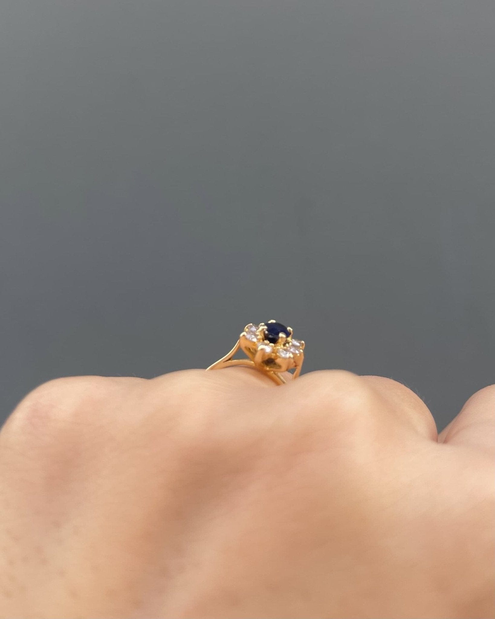 Bague Marguerite Saphir & Diamants "Aina" - Elliade Paris