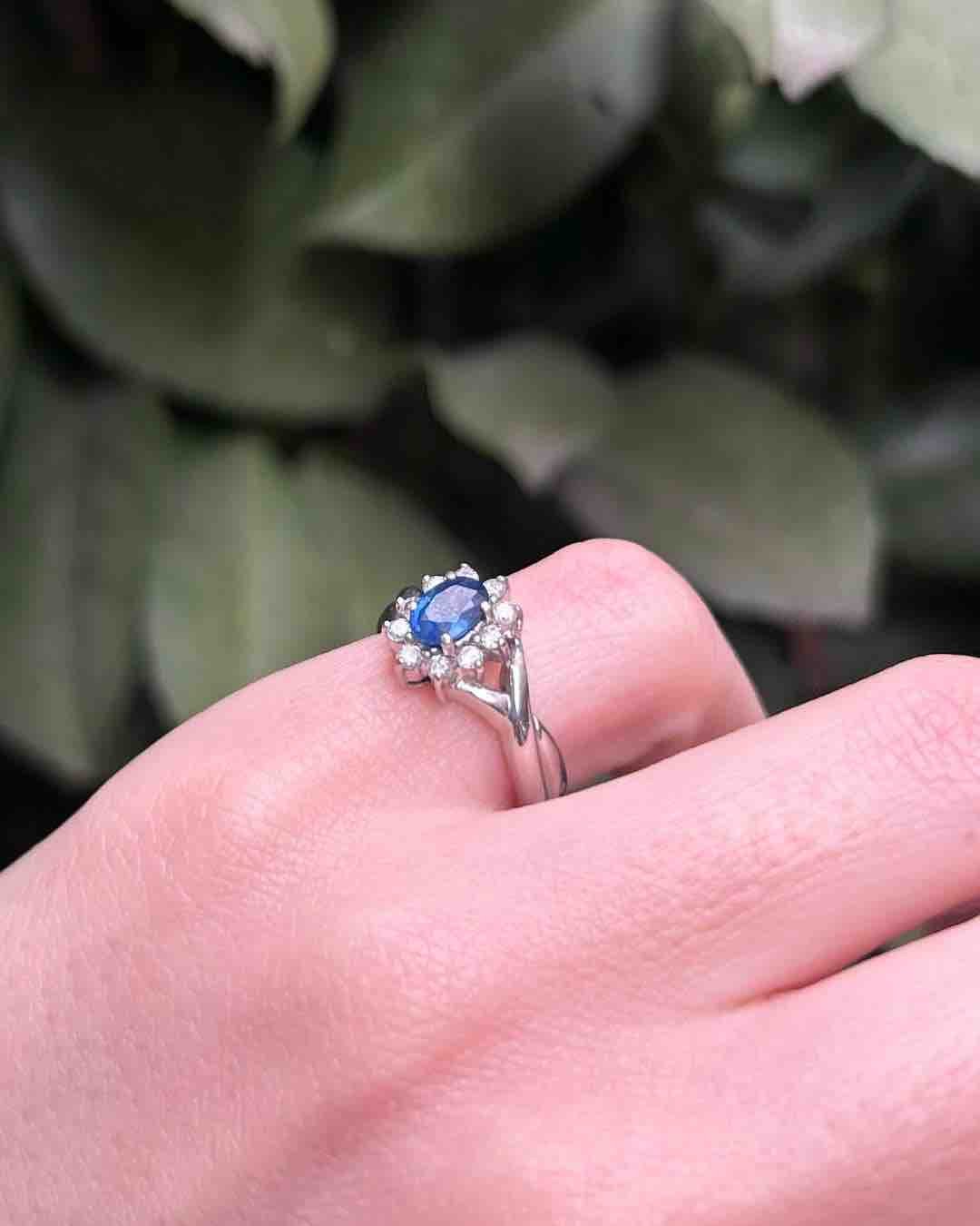 Bague Marguerite Saphir & Diamants "Elissa" - Elliade Paris