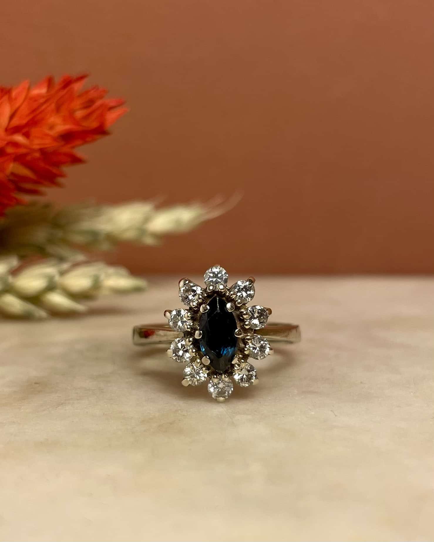 Bague Marguerite Saphir & Diamants "Jehanne" - Elliade Paris