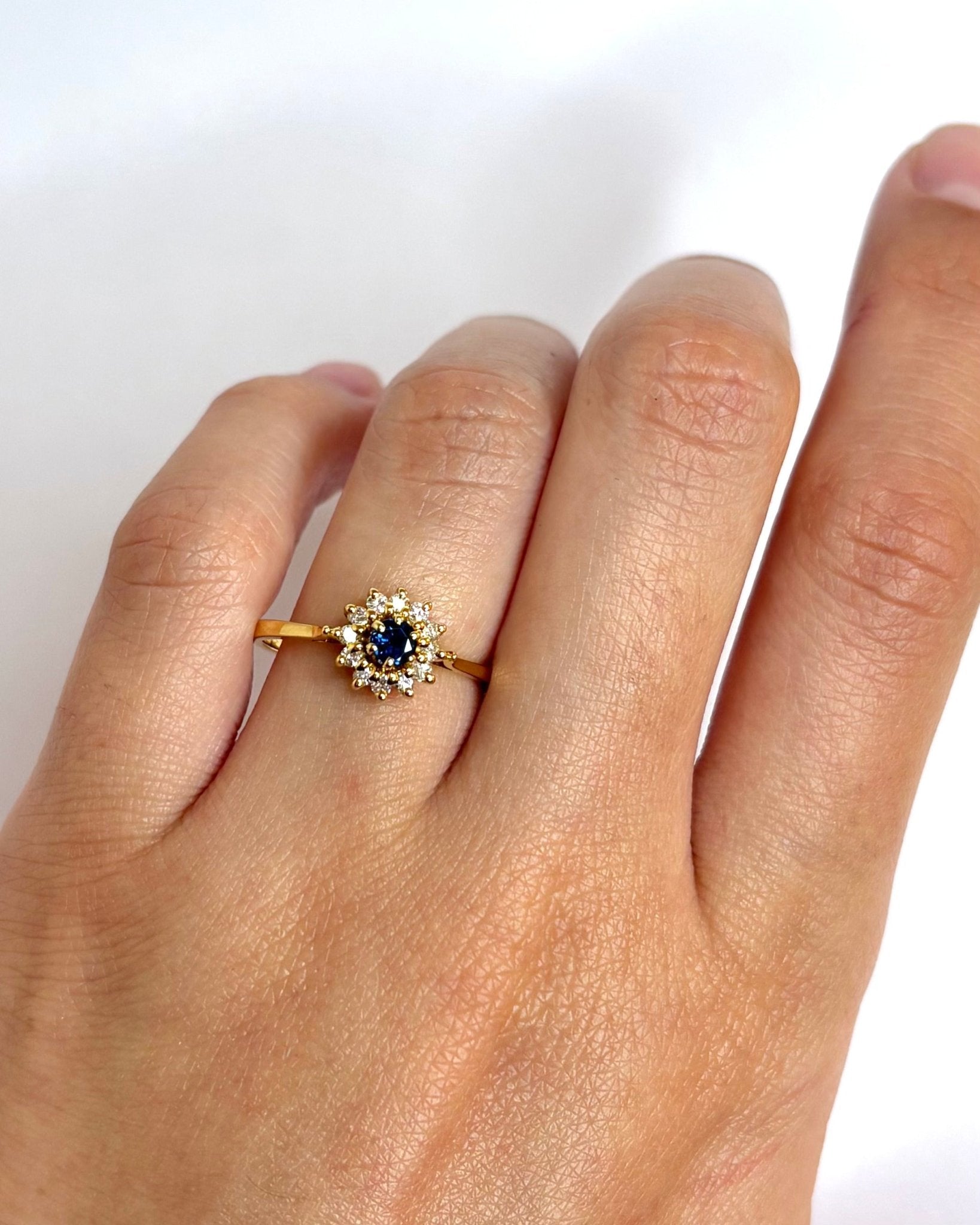 Bague marguerite saphir & diamants "Malo" - Elliade Paris