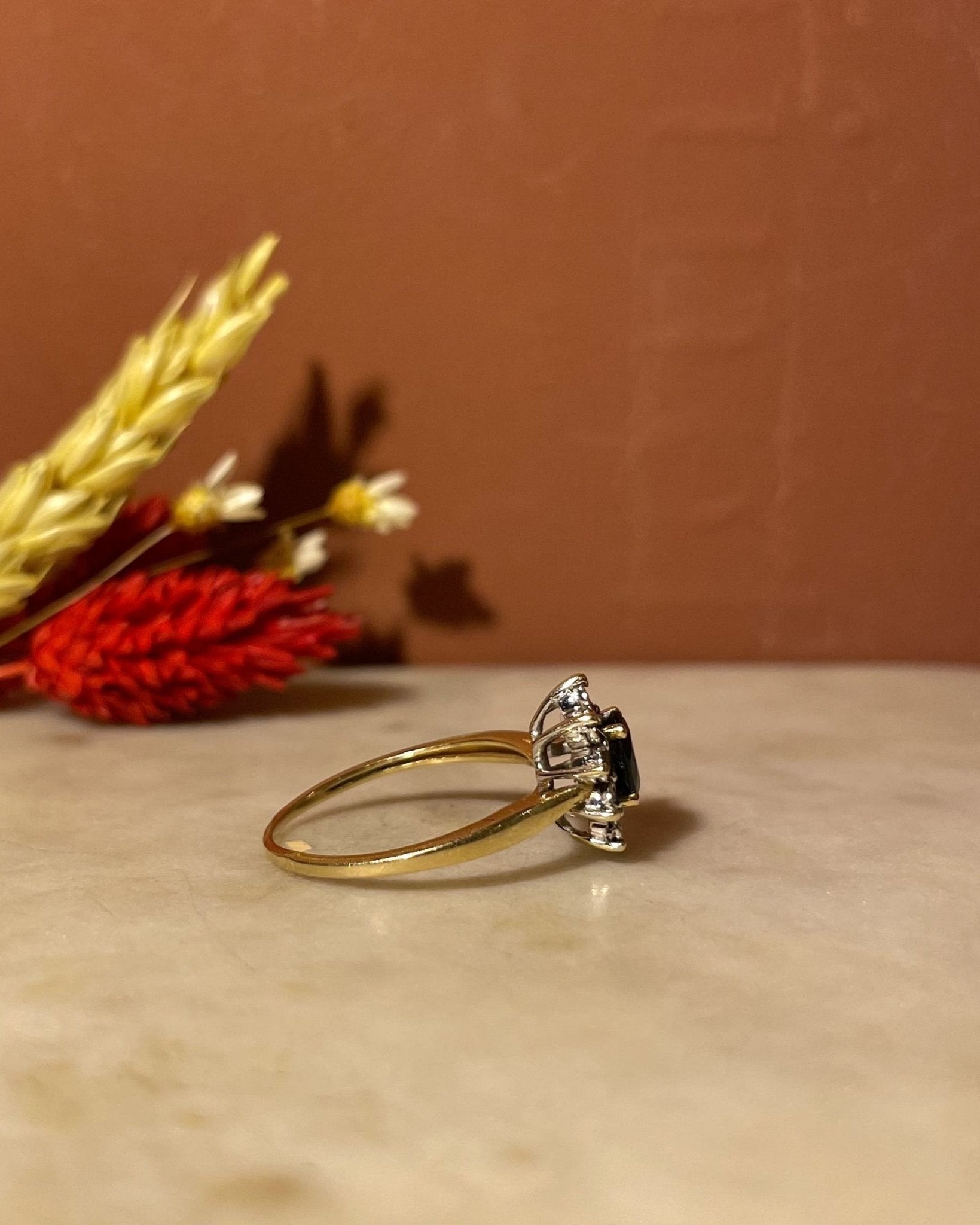 Bague Marguerite Saphir & Diamants "Micah" - Elliade Paris