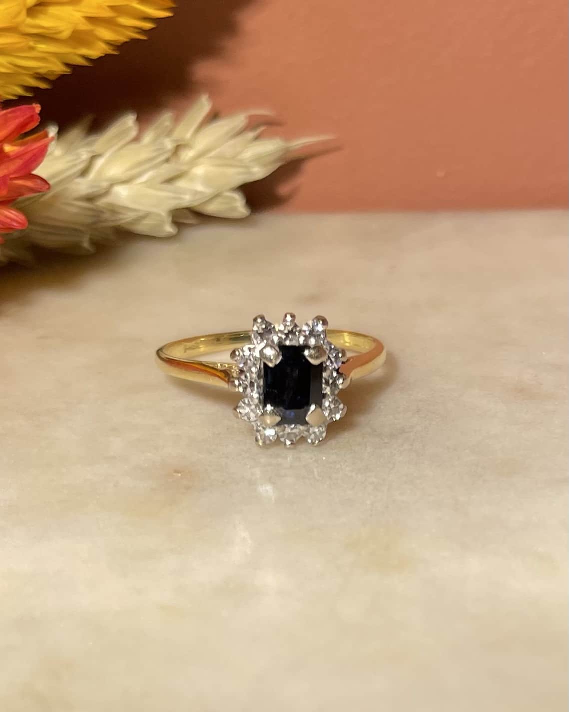 Bague Marguerite Saphir & Diamants "Olivia" - Elliade Paris