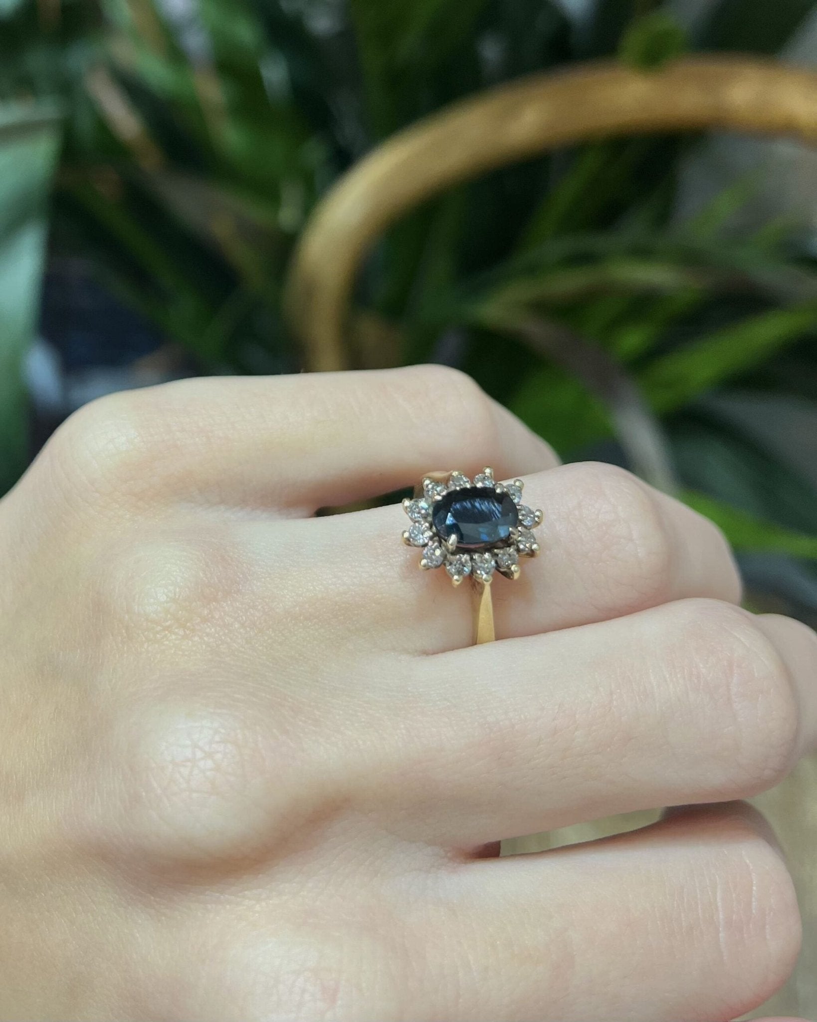 Bague Marguerite Saphir et 10 Diamants "Lucianne" - Elliade Paris