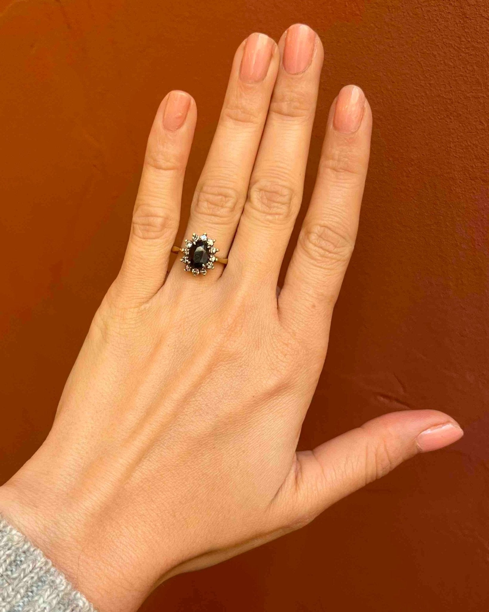 Bague Marguerite Saphir et 10 Diamants "Lucianne" - Elliade Paris