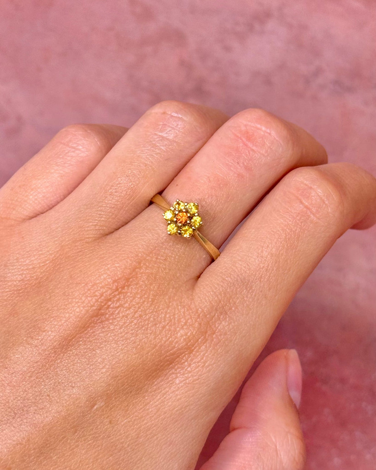 Bague Marguerite Saphir Orange & Saphirs Jaunes "Emilie" - Elliade Paris