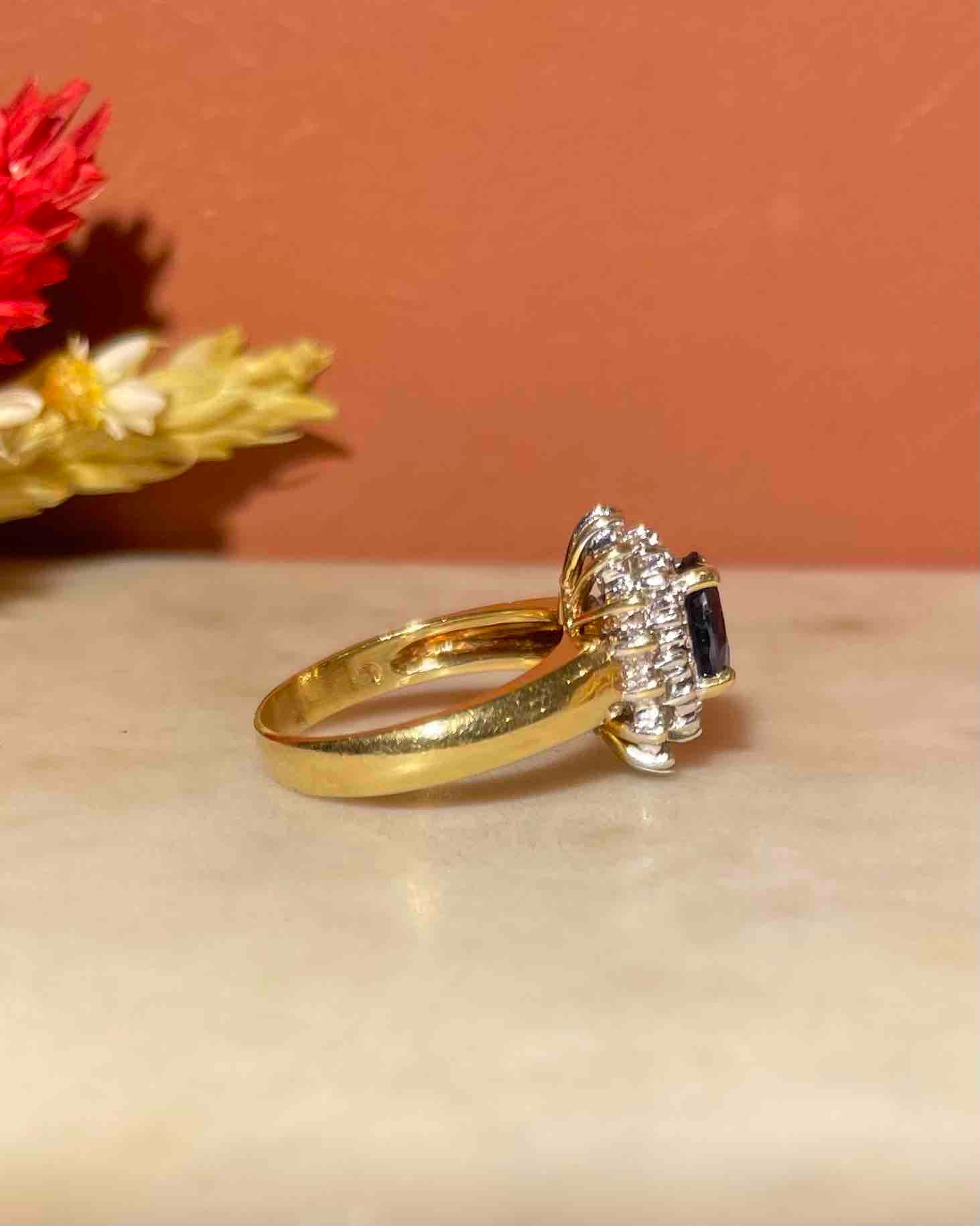 "Alésia" Sapphire & Diamond Daisy Ring