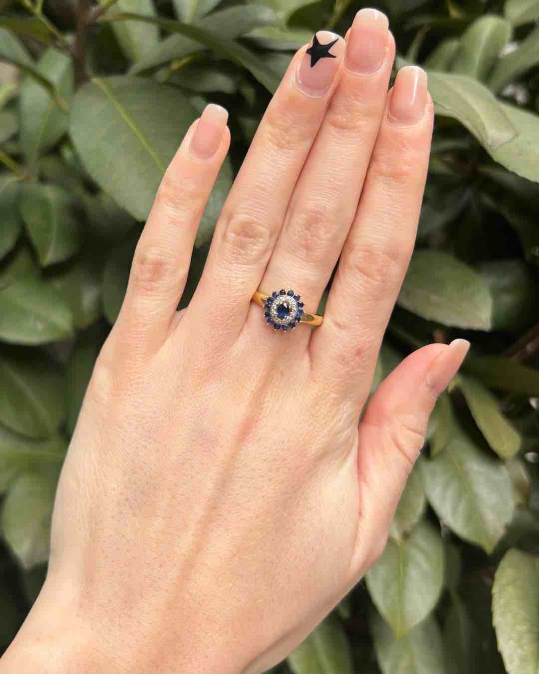Bague Marguerite Saphirs & Diamants "Ellen" - Elliade Paris