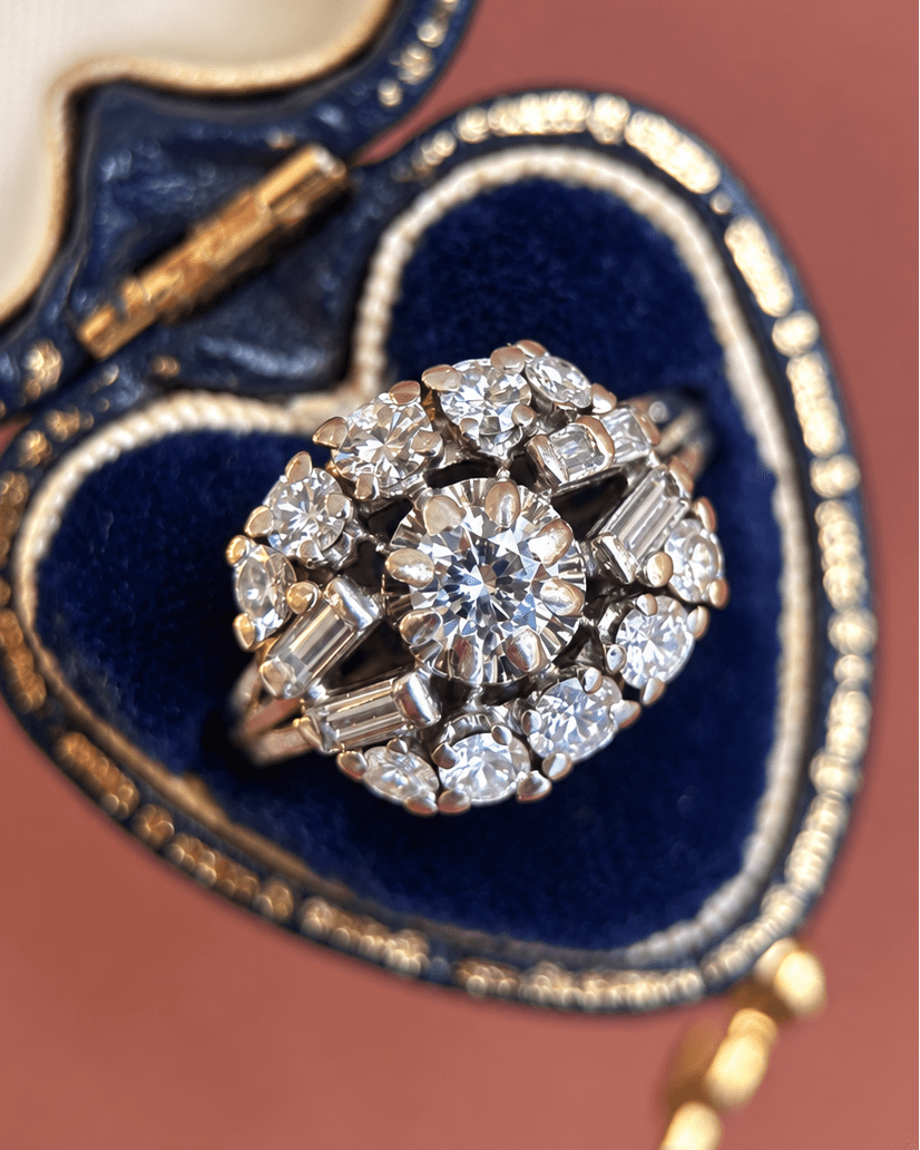 Bague Marguerite Style Art-Déco Diamants 1.05 carat "Wolfgang" - Elliade Paris