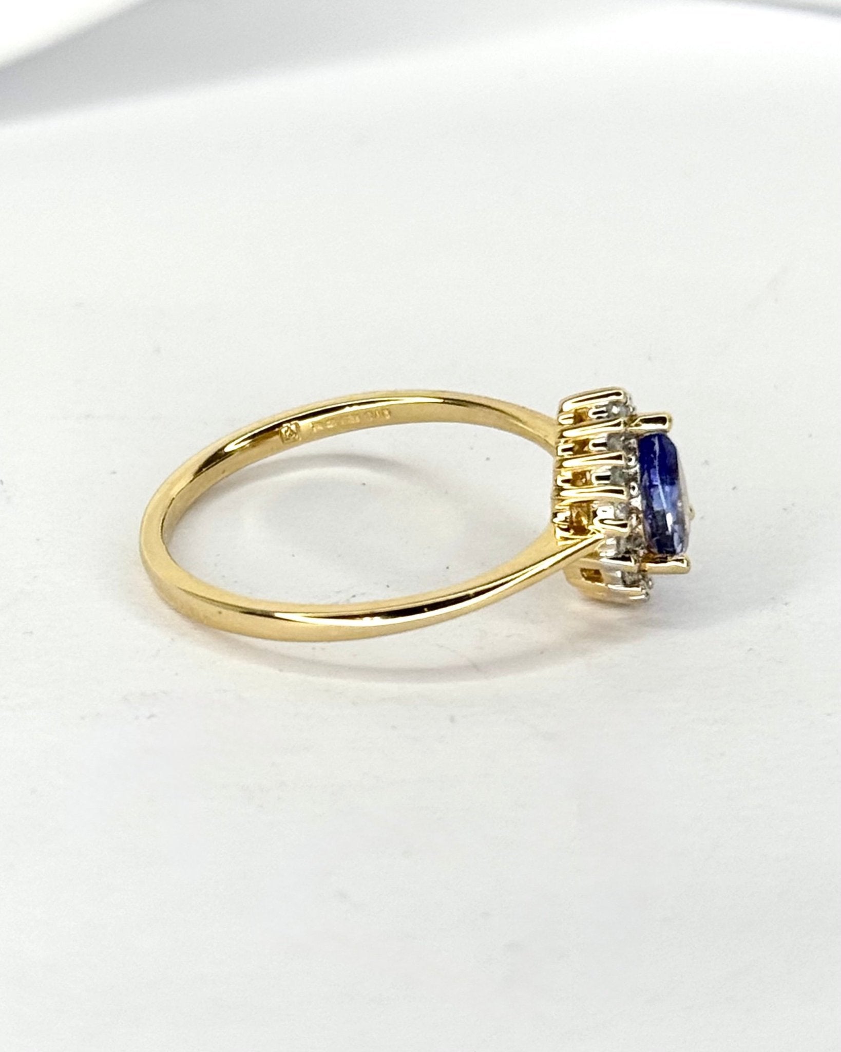 Bague Marguerite Tanzanite 0.65 carat & Diamants 3.18g "Gulia" - Elliade Paris