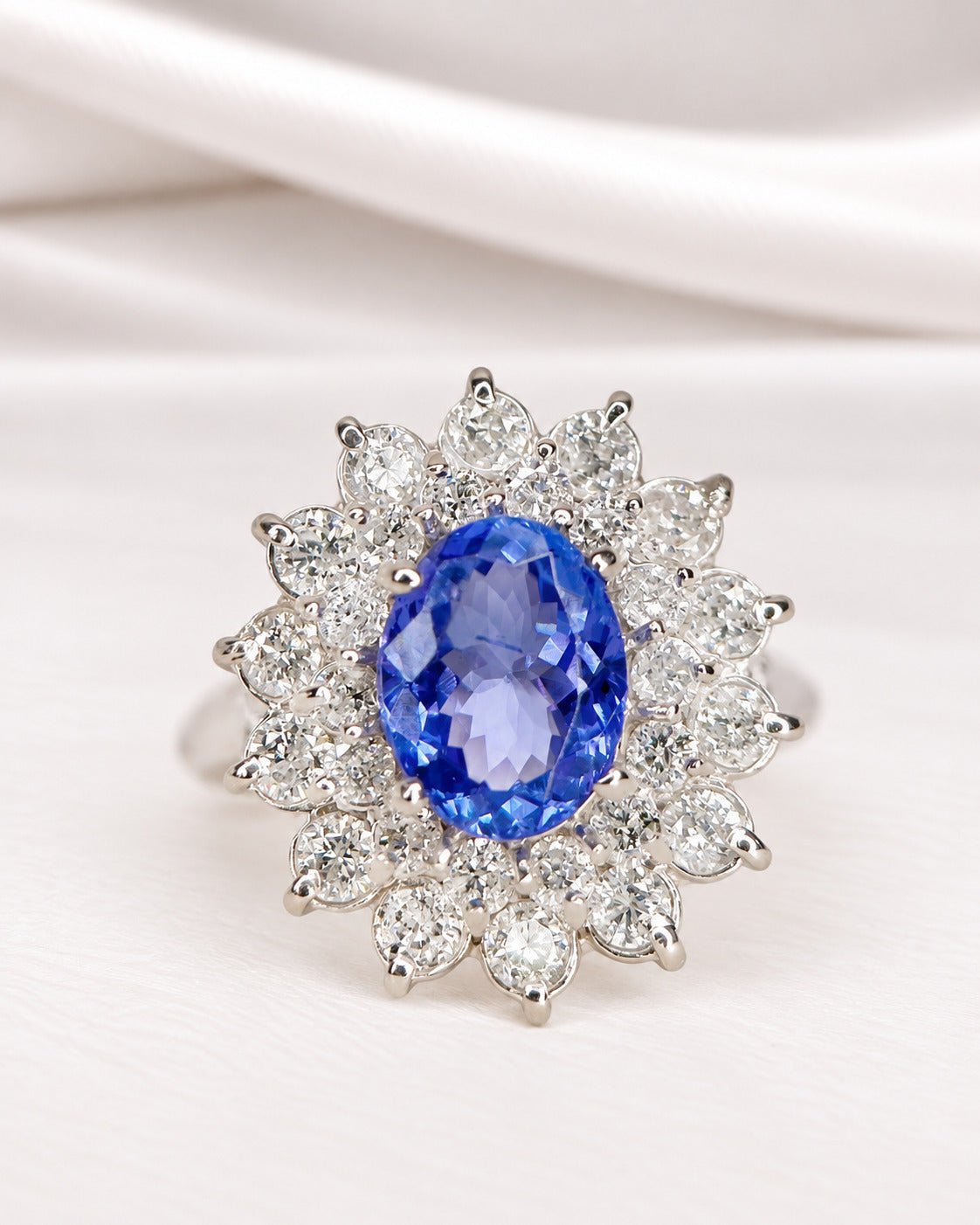 Bague Marguerite Tanzanite 2.16 carats & Diamants 1.26 carat "Océane" - Elliade Paris