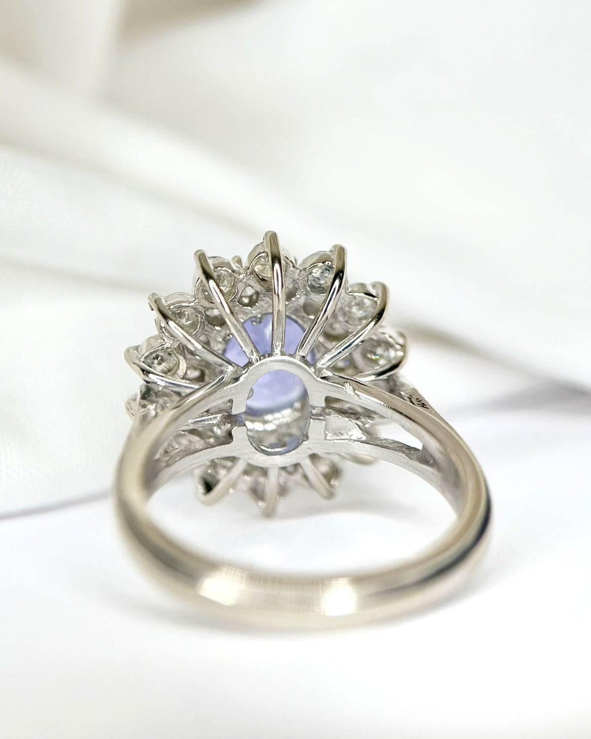 Bague Marguerite Tanzanite 2.16 carats & Diamants 1.26 carat "Océane" - Elliade Paris