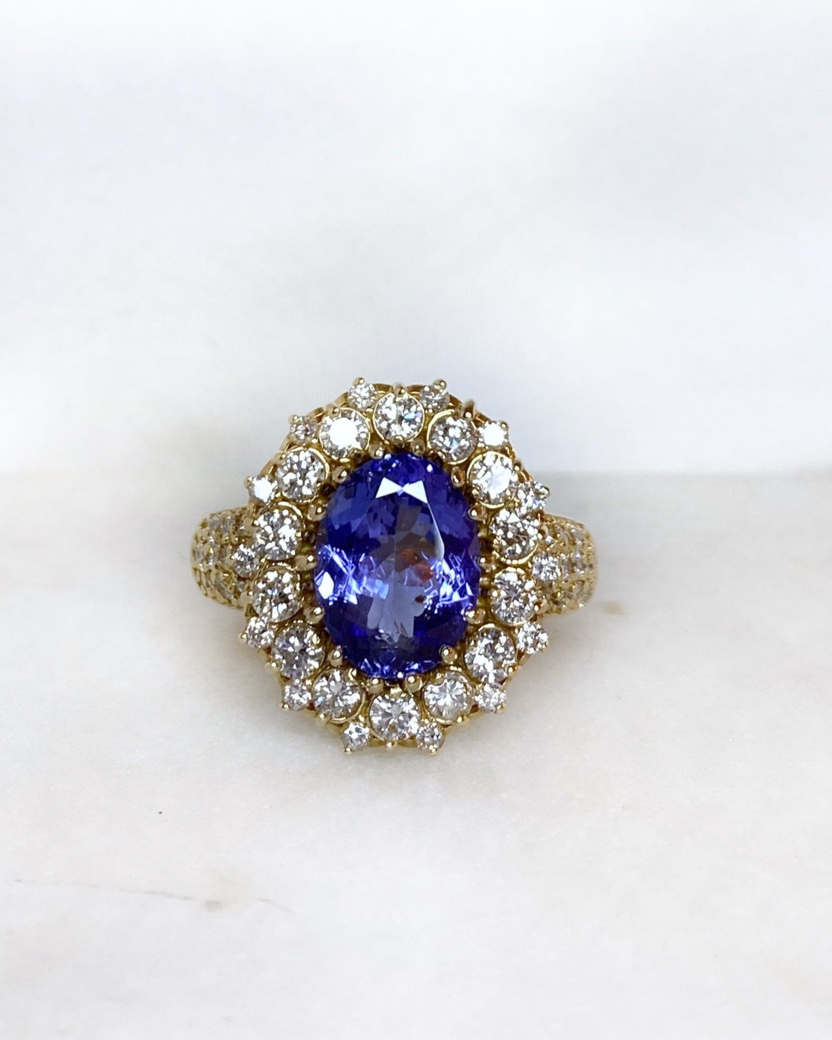 Bague Marguerite Tanzanite 3.80 carats & 54 Diamants 1.78 carat "Zorahé" - Elliade Paris
