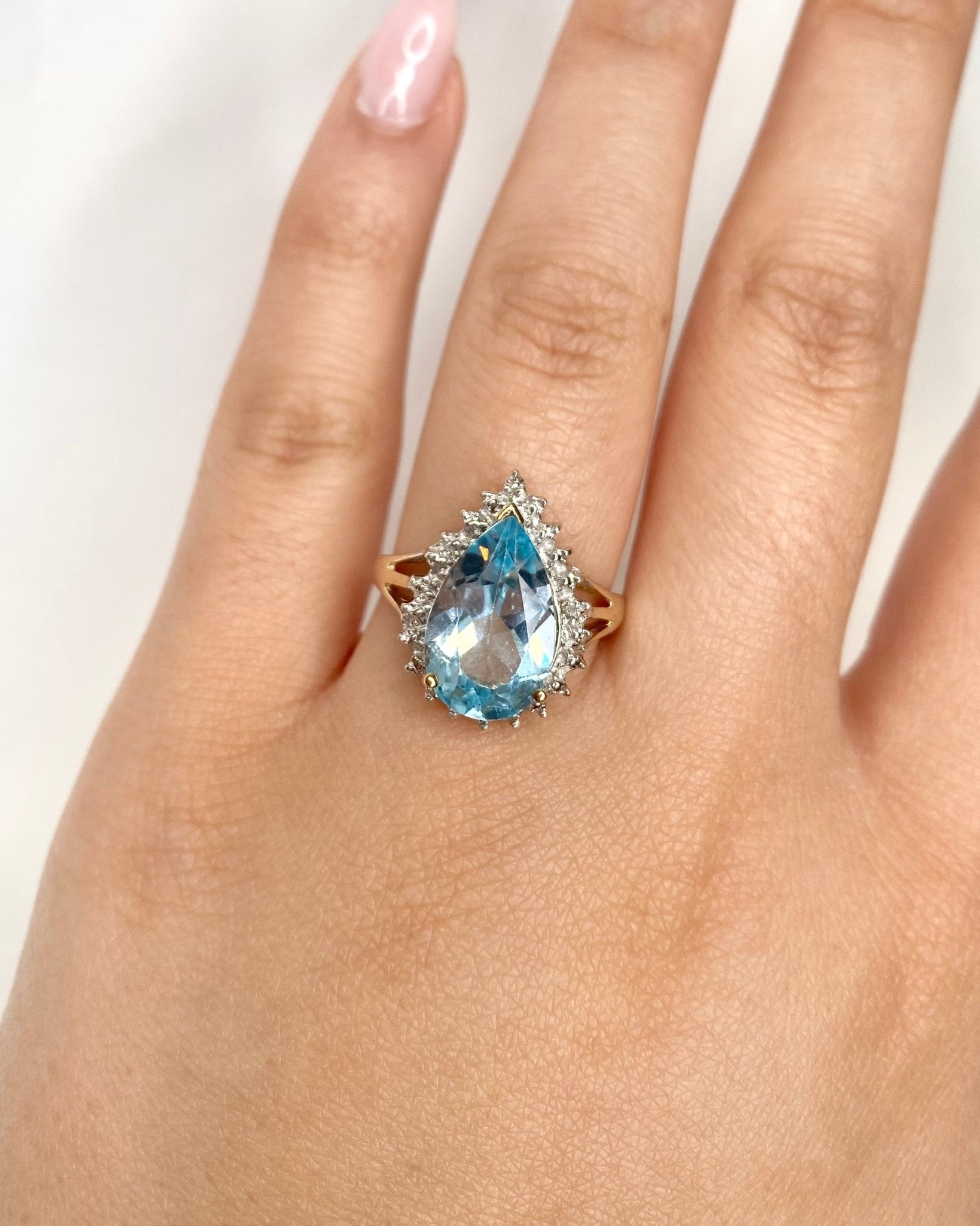 Bague Marguerite Topaze 5.6 carats & Diamants "Gaïa" - Elliade Paris