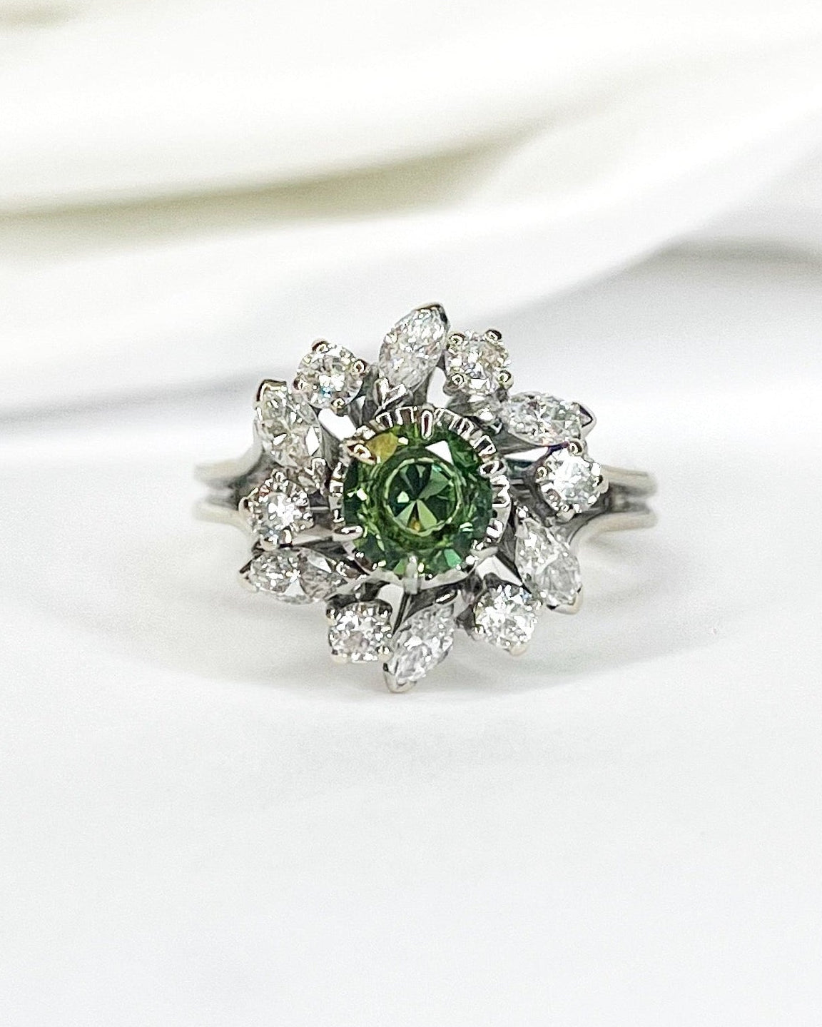 Bague Marguerite Tourmaline 0.91 carat & Diamants 0.66 carat "Joanne" - Elliade Paris